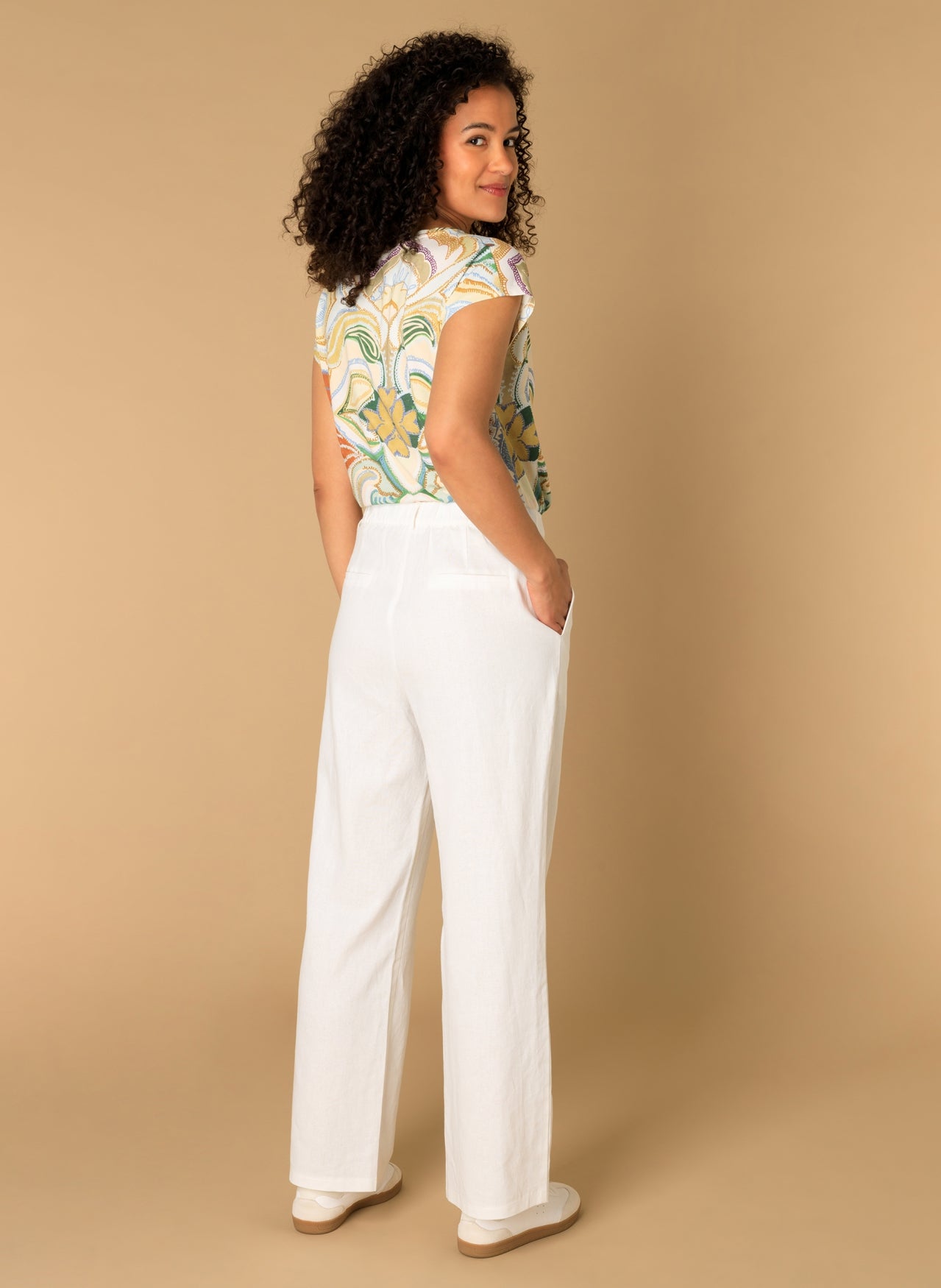 Maura | Bright White