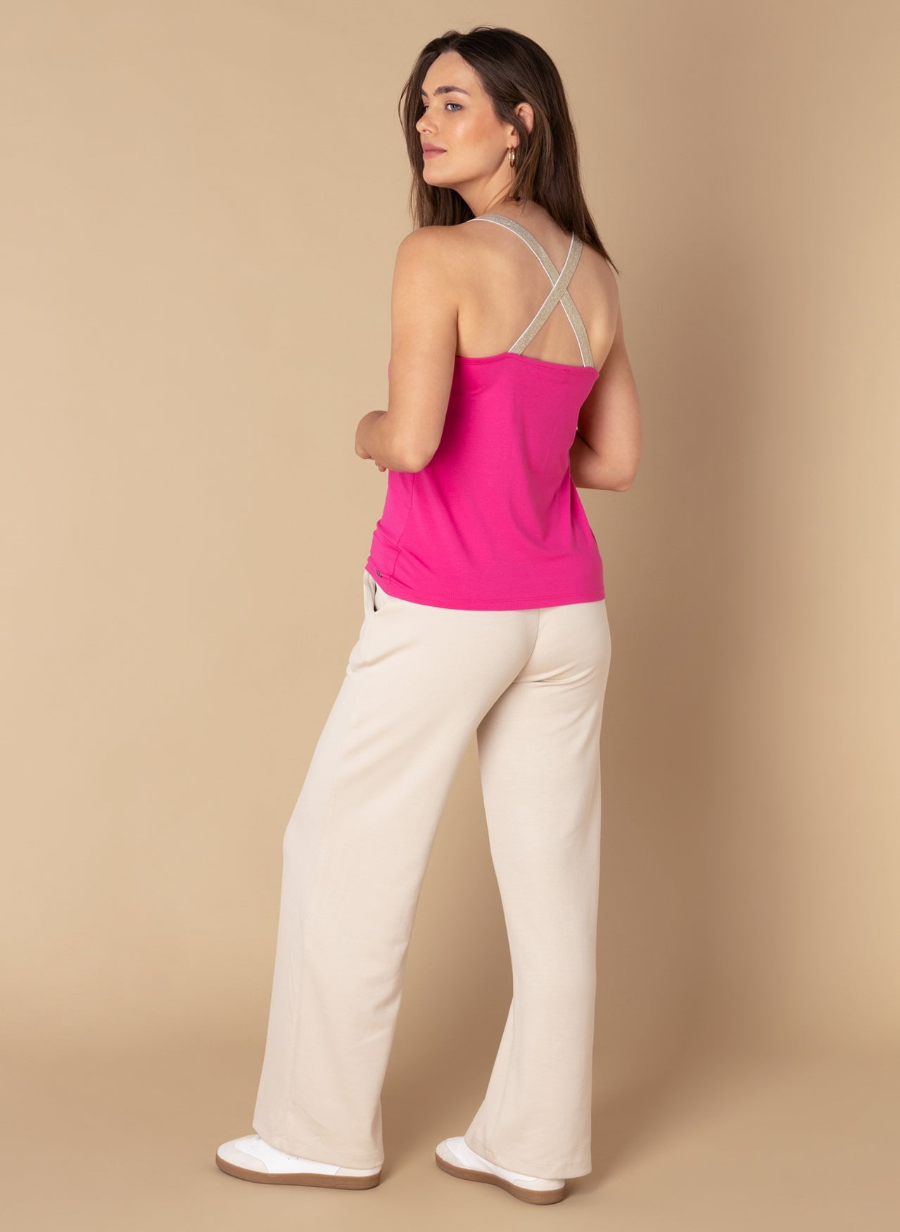 Neviah | Bright Rose
