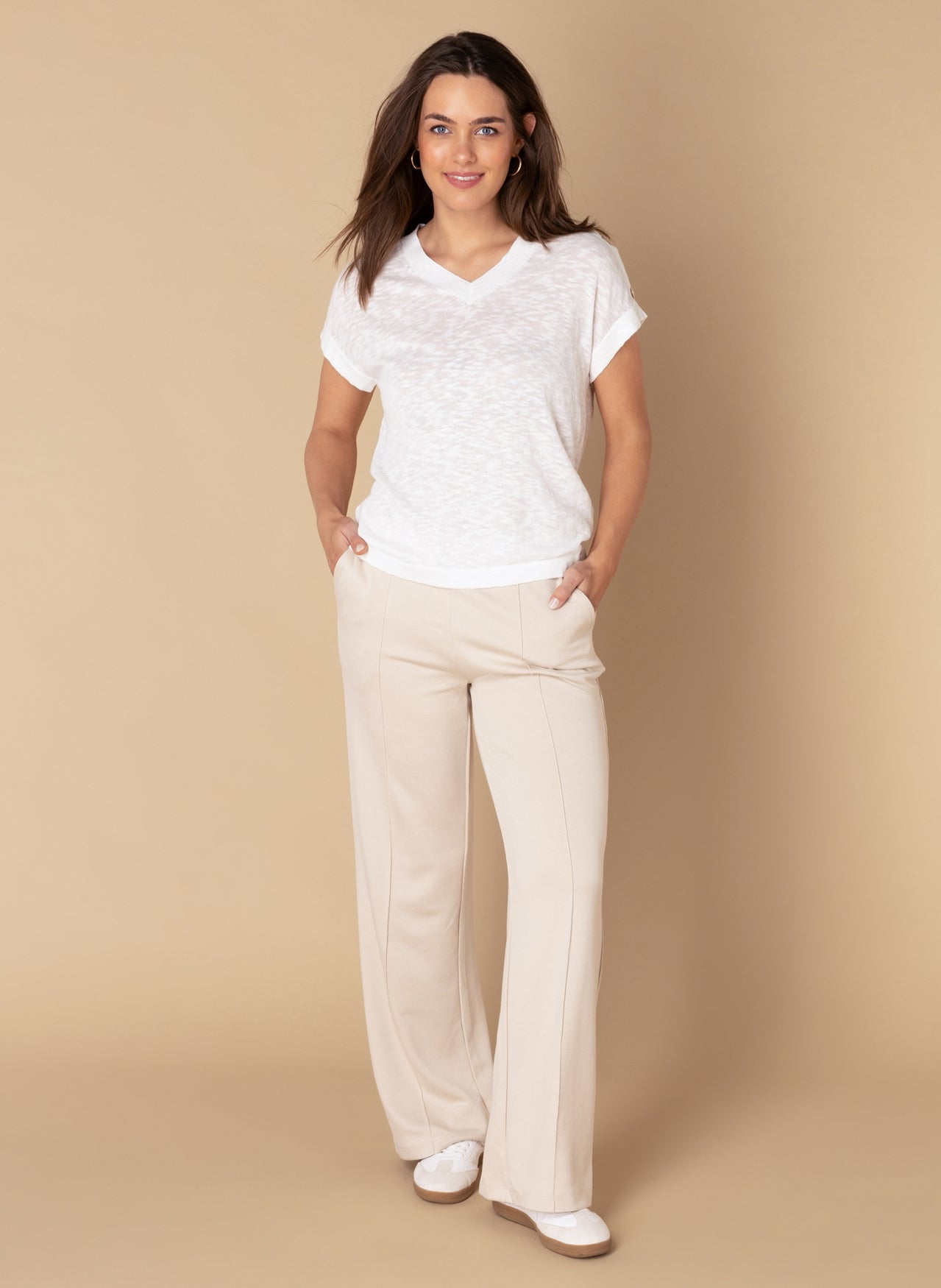 Nelanie | Off White