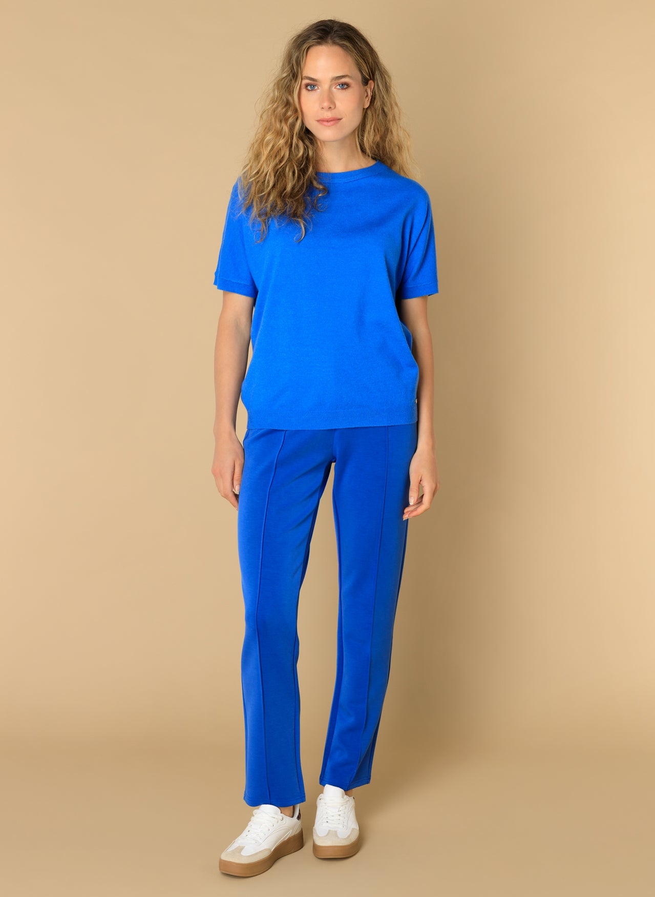 Eliz | Brilliant Blue
