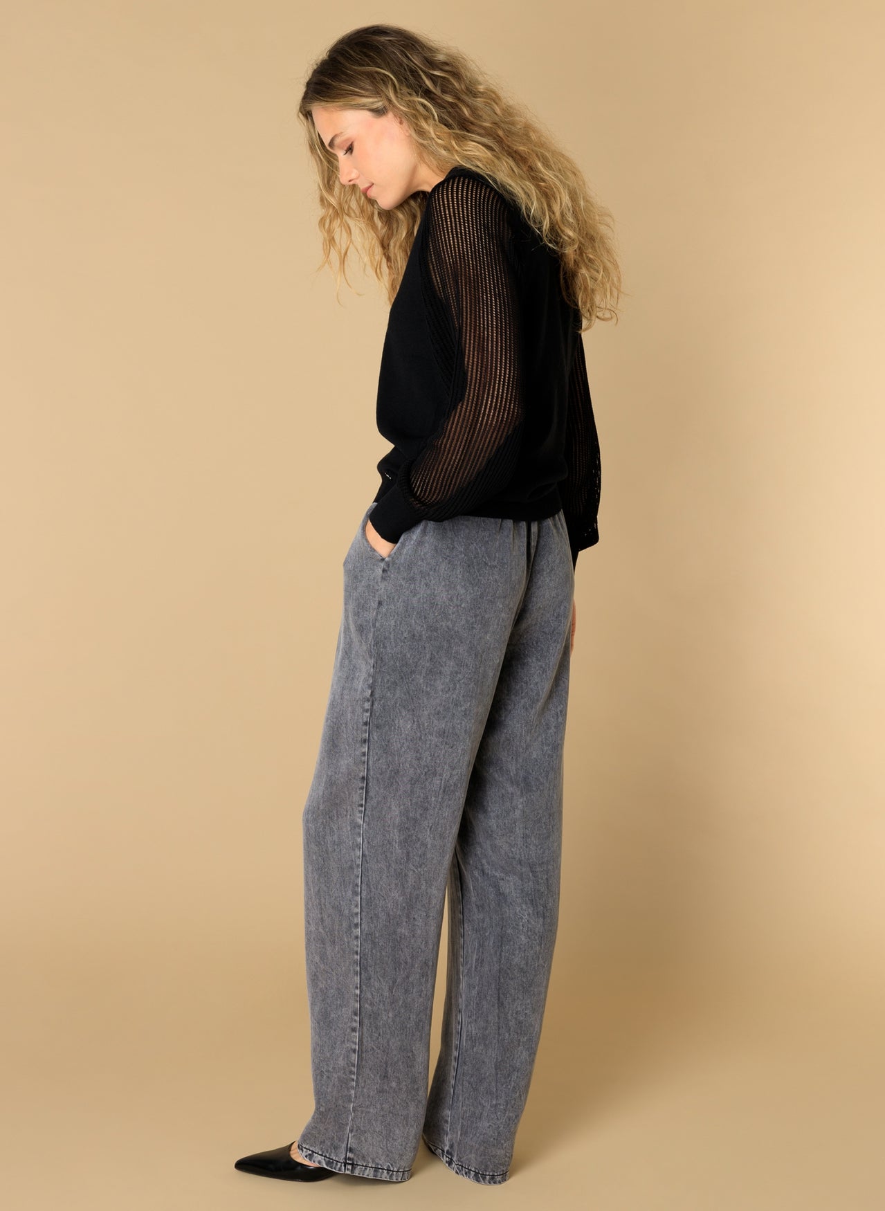 Elsie | Black