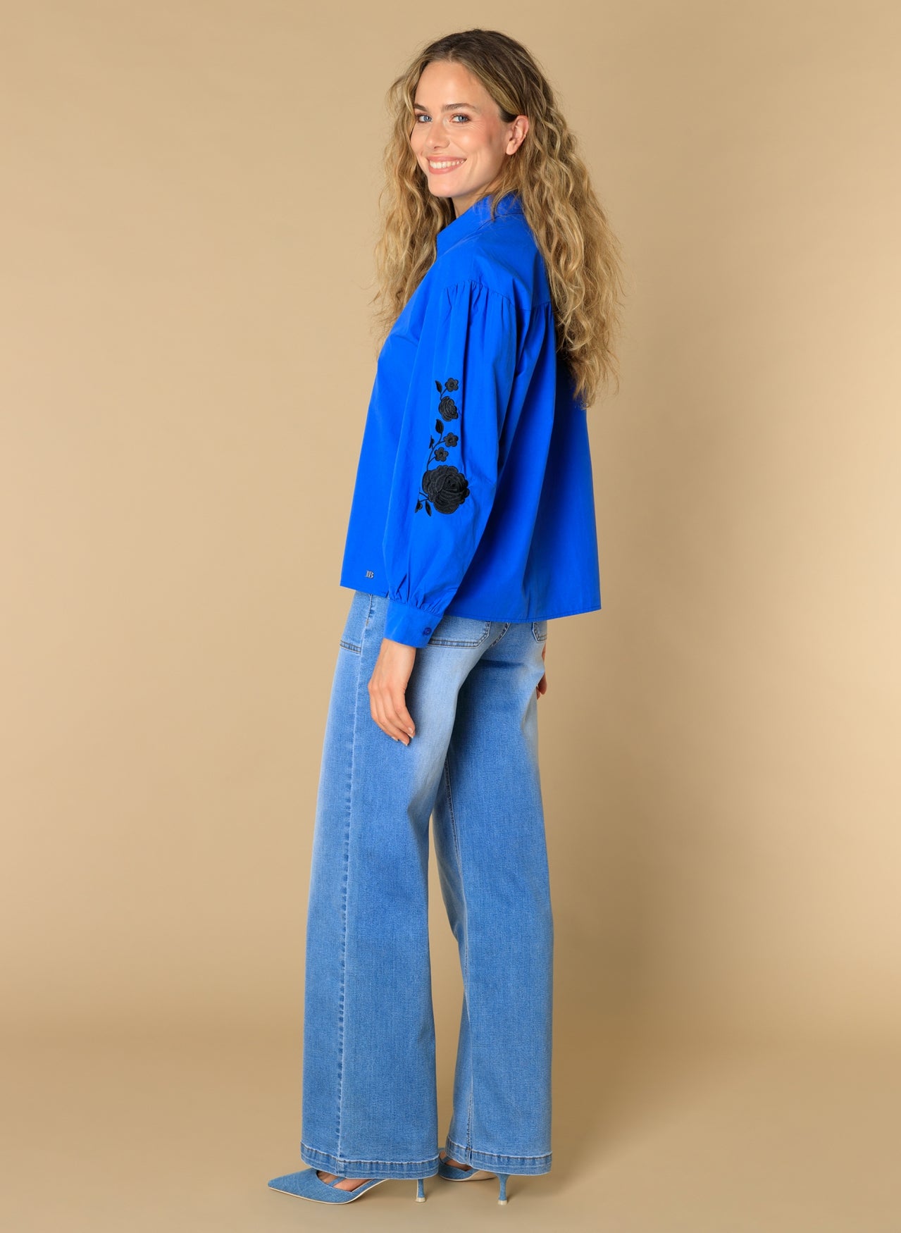Eslina | Brilliant Blue