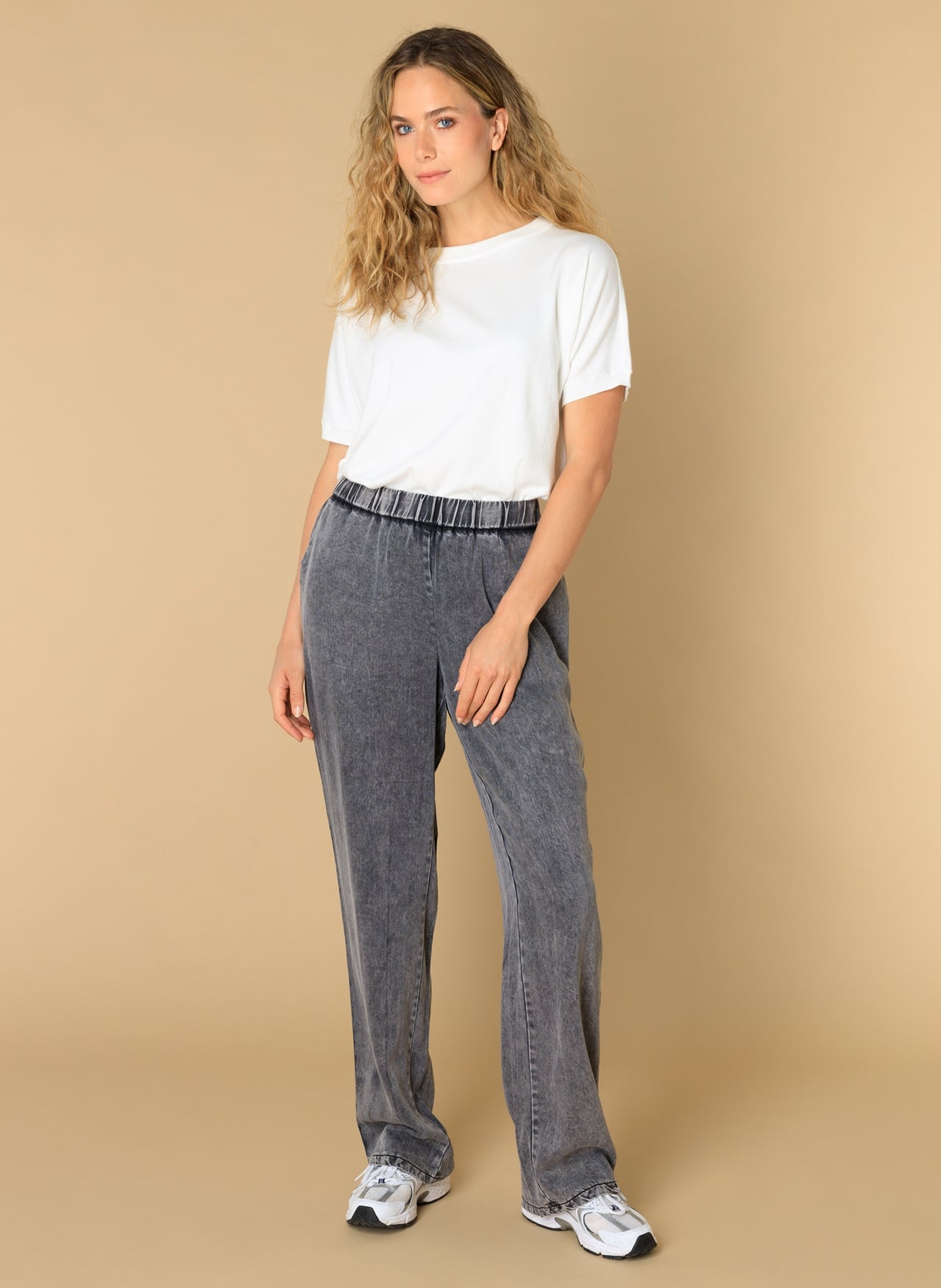 Elida | Black