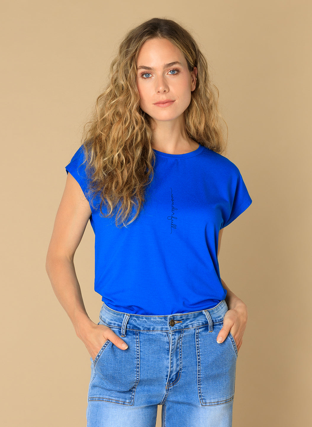 Elivia | Brilliant Blue