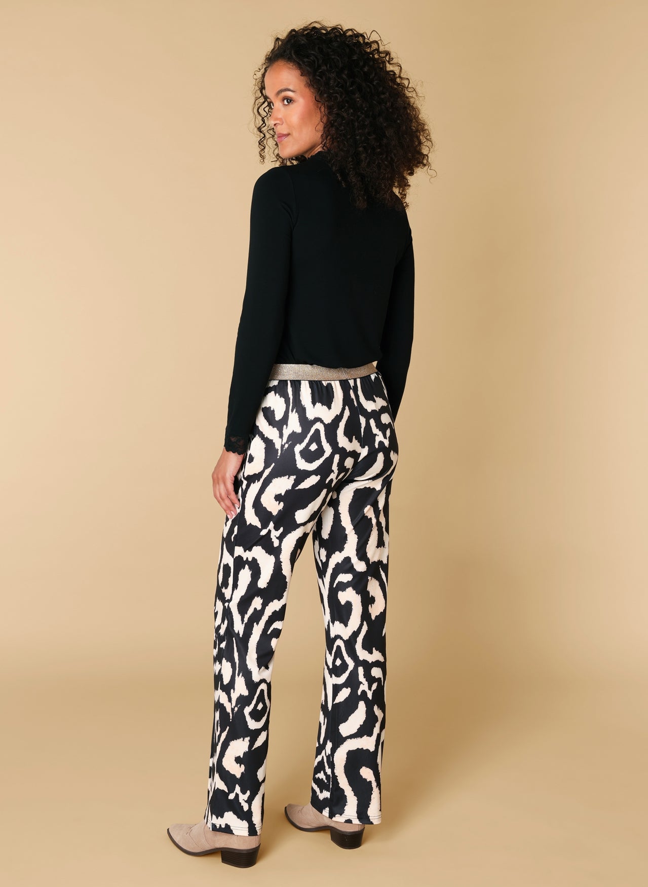 Rowena | Black/Multi-Colour