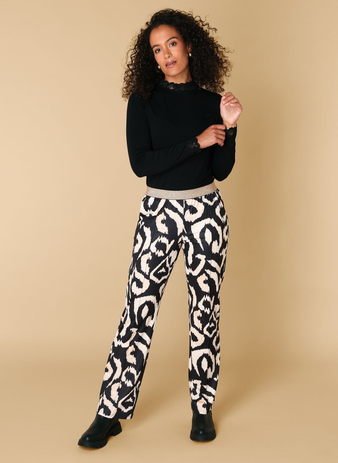 Rowena | Black/Multi-Colour