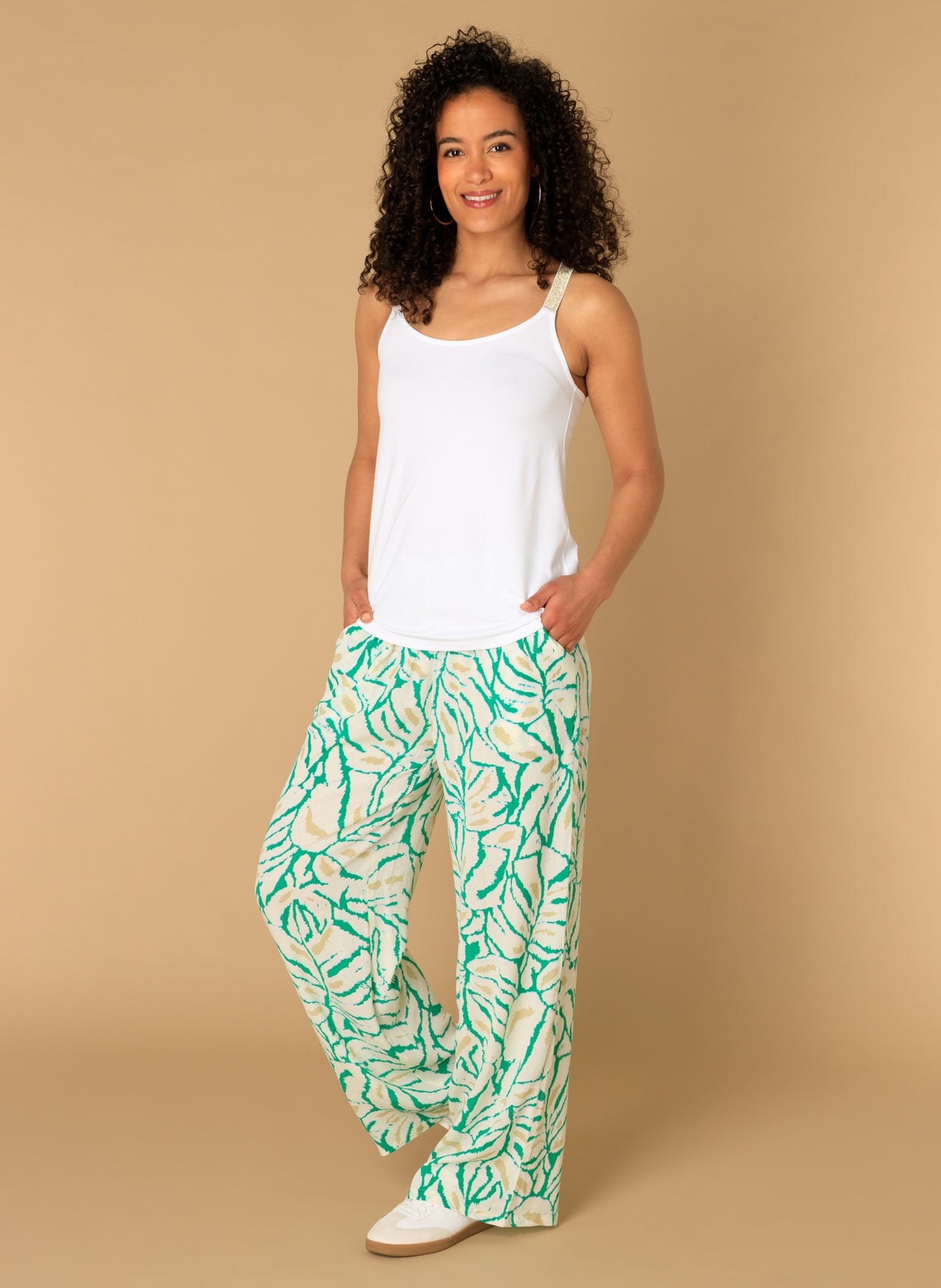 Molly | Bright White