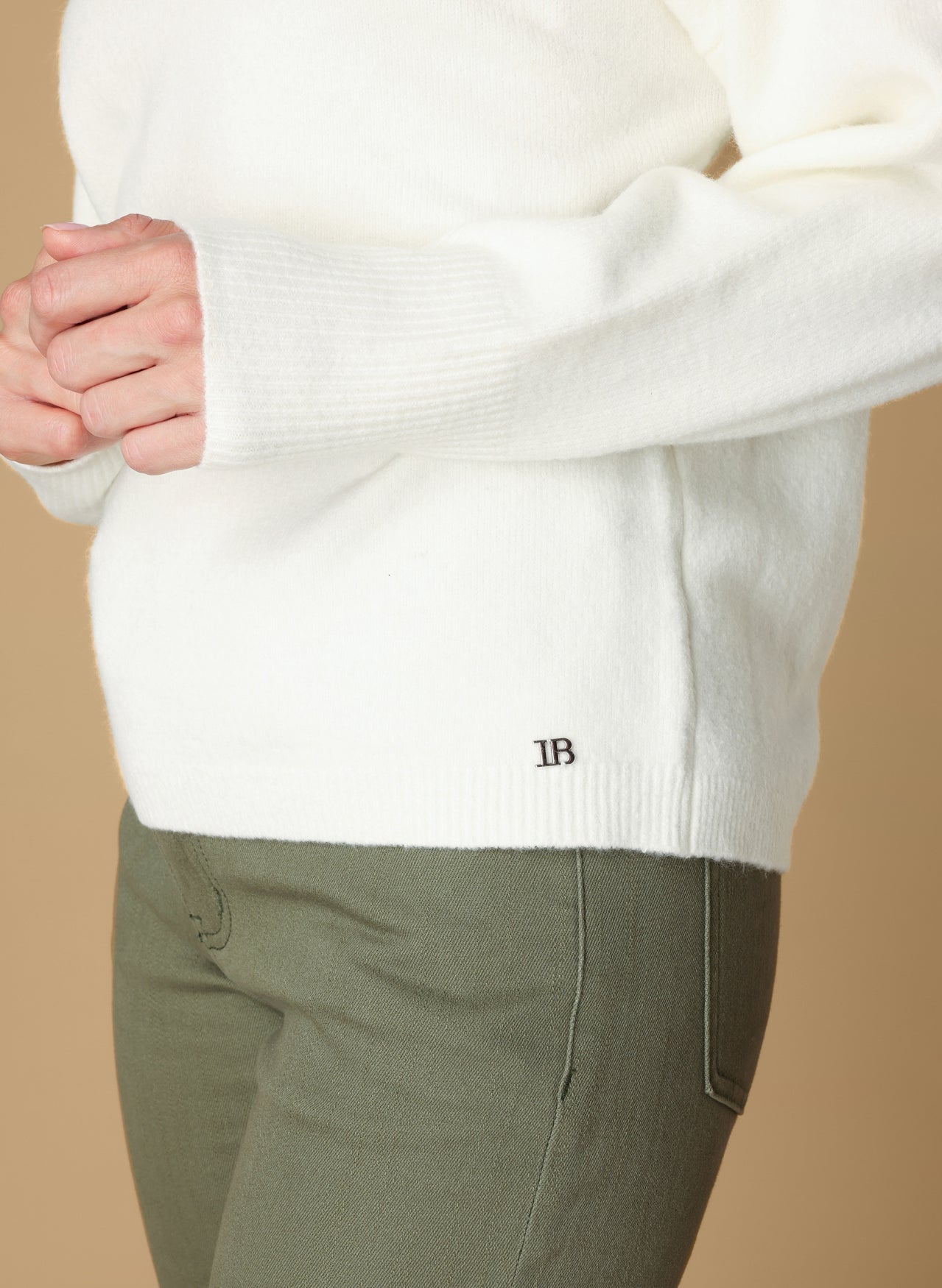 Sophie | Off White