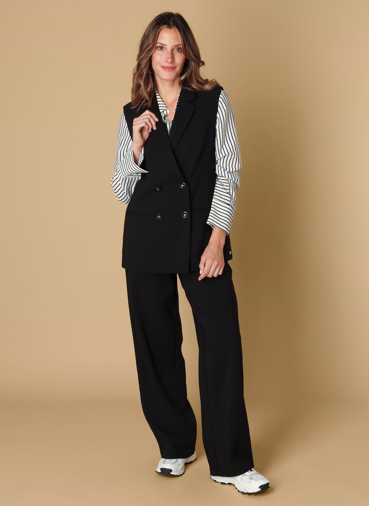 Sien | Black