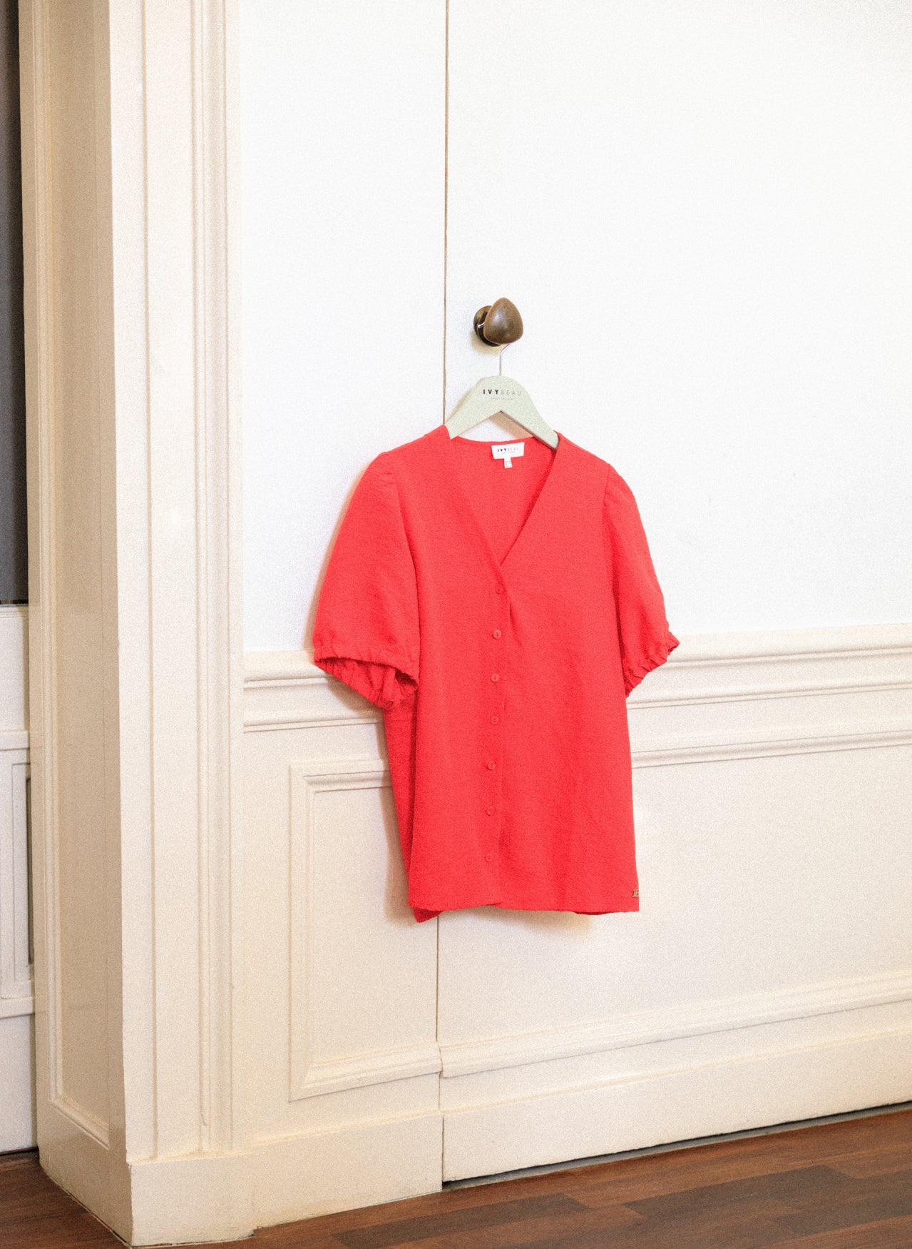 Serina | Red