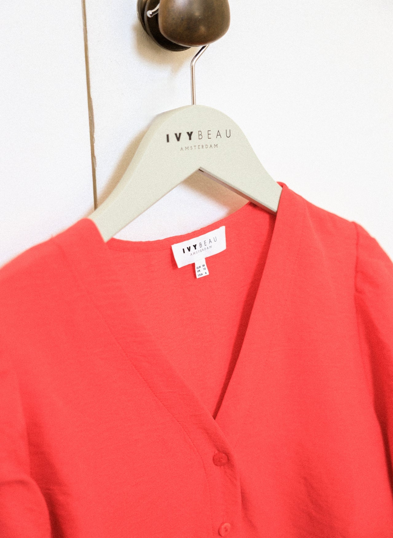 Serina | Red