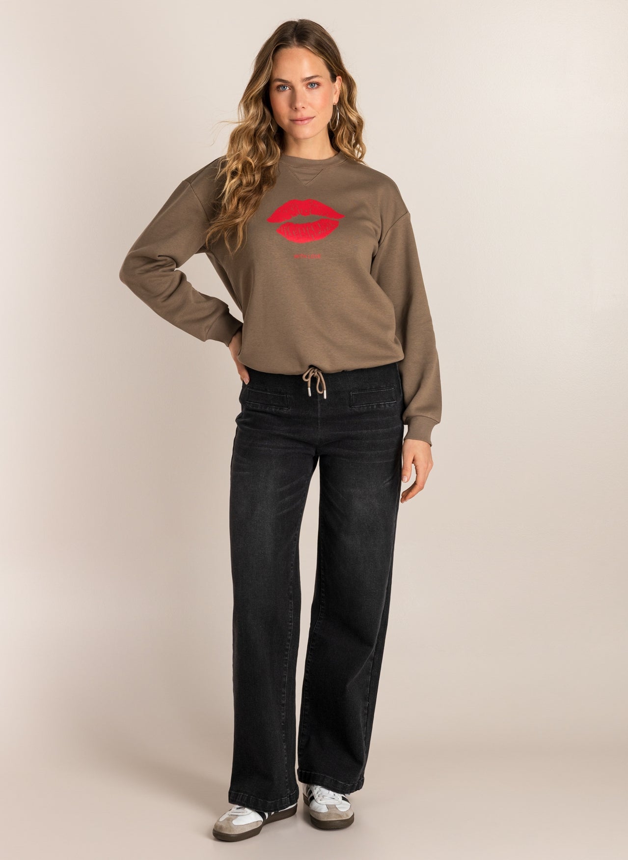 Shira | Earth