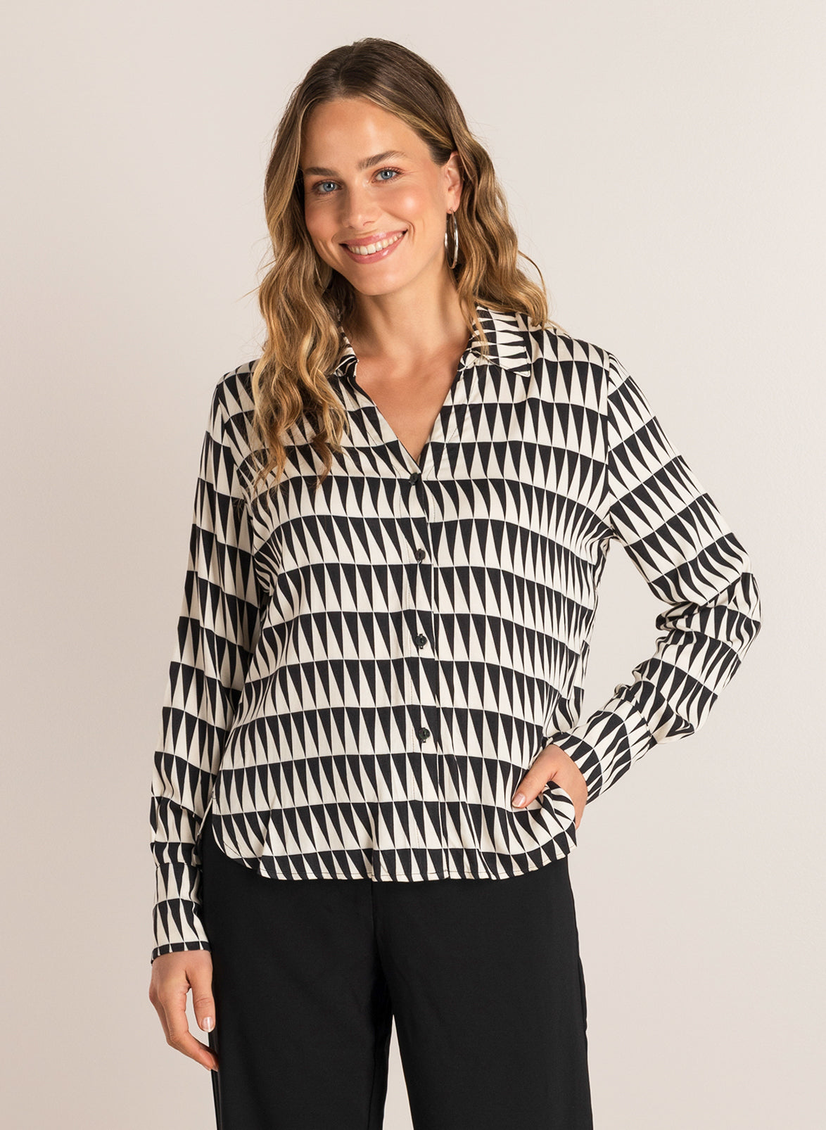 Skyla | Off White/Black