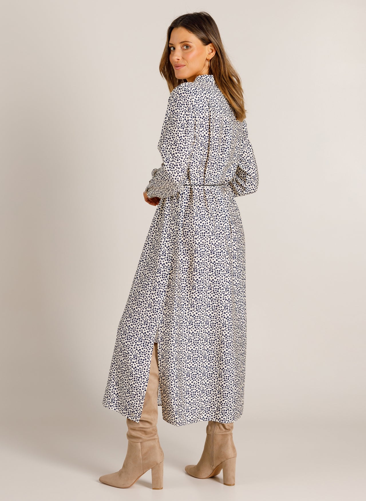 Veri | Off White/Night Blue