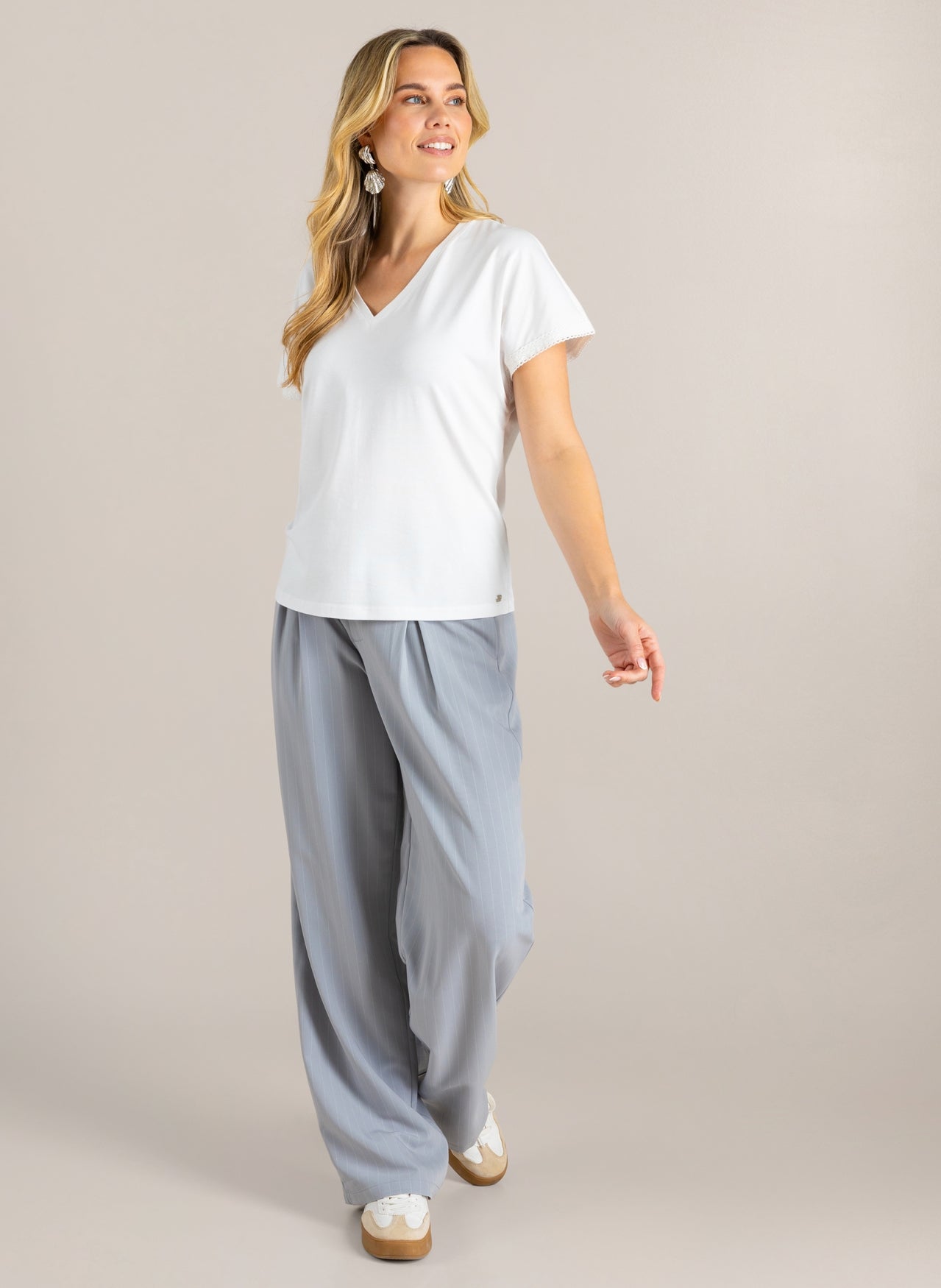 Gennesis | White
