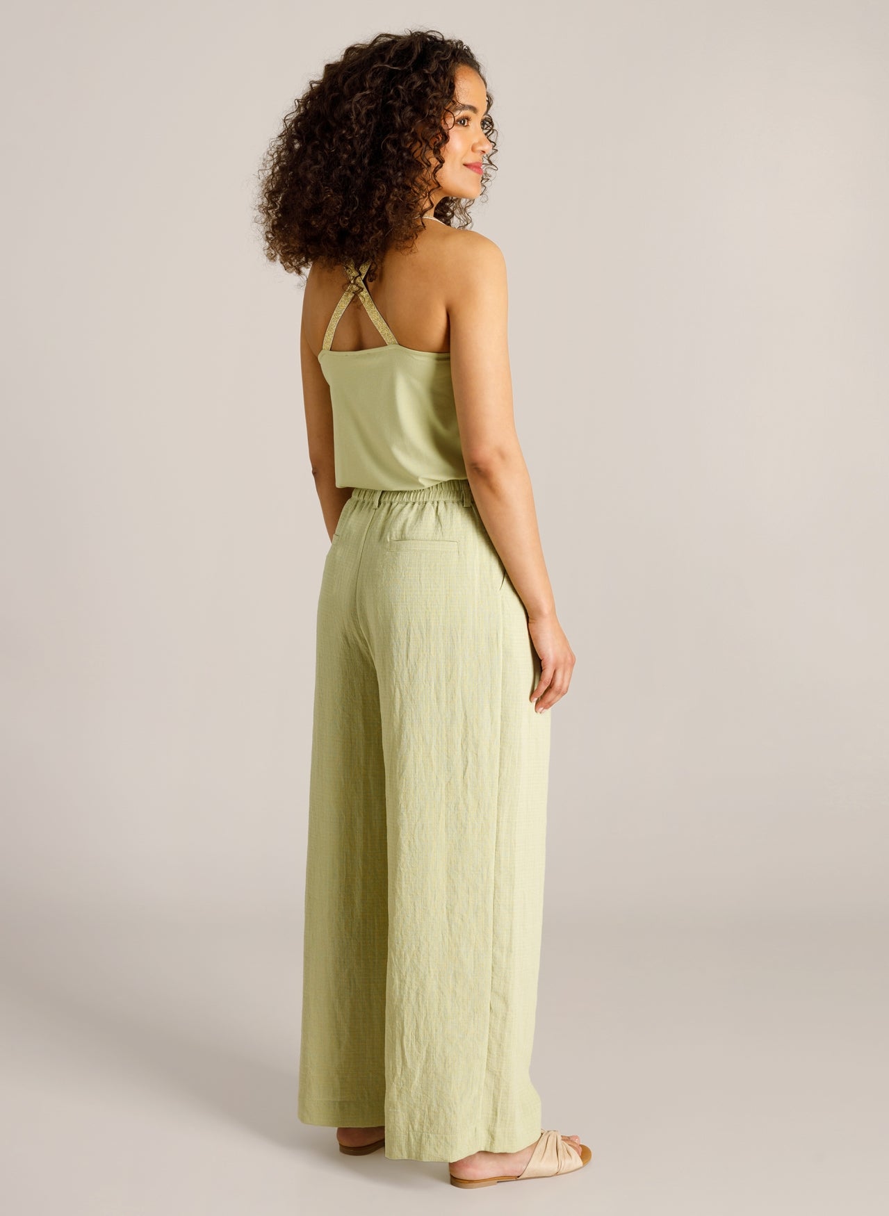 Ceyda | Pistachio