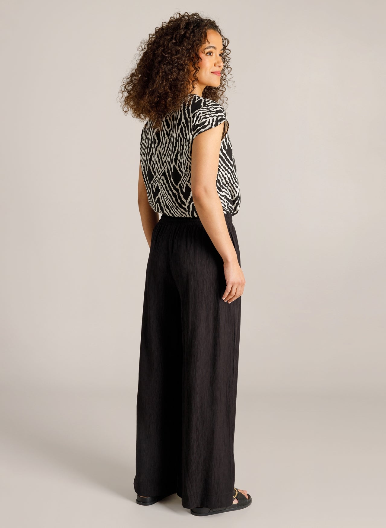 Ceyla | Black