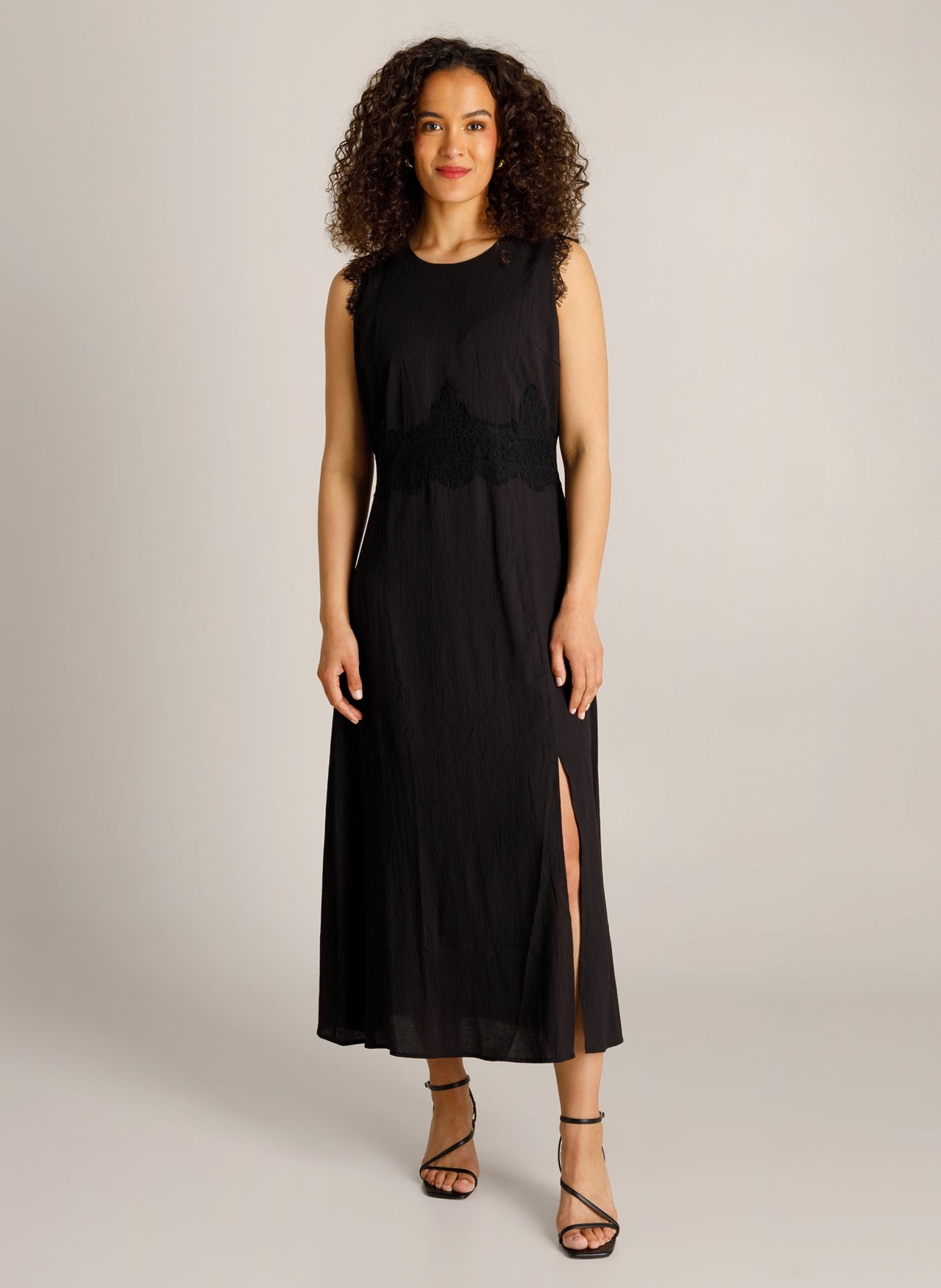 Corine | Black