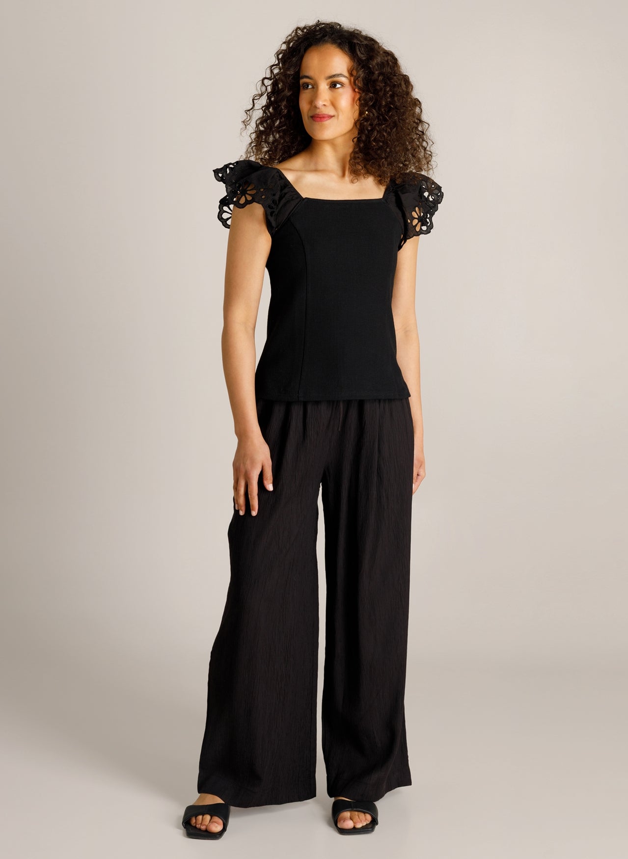 Carly | Black