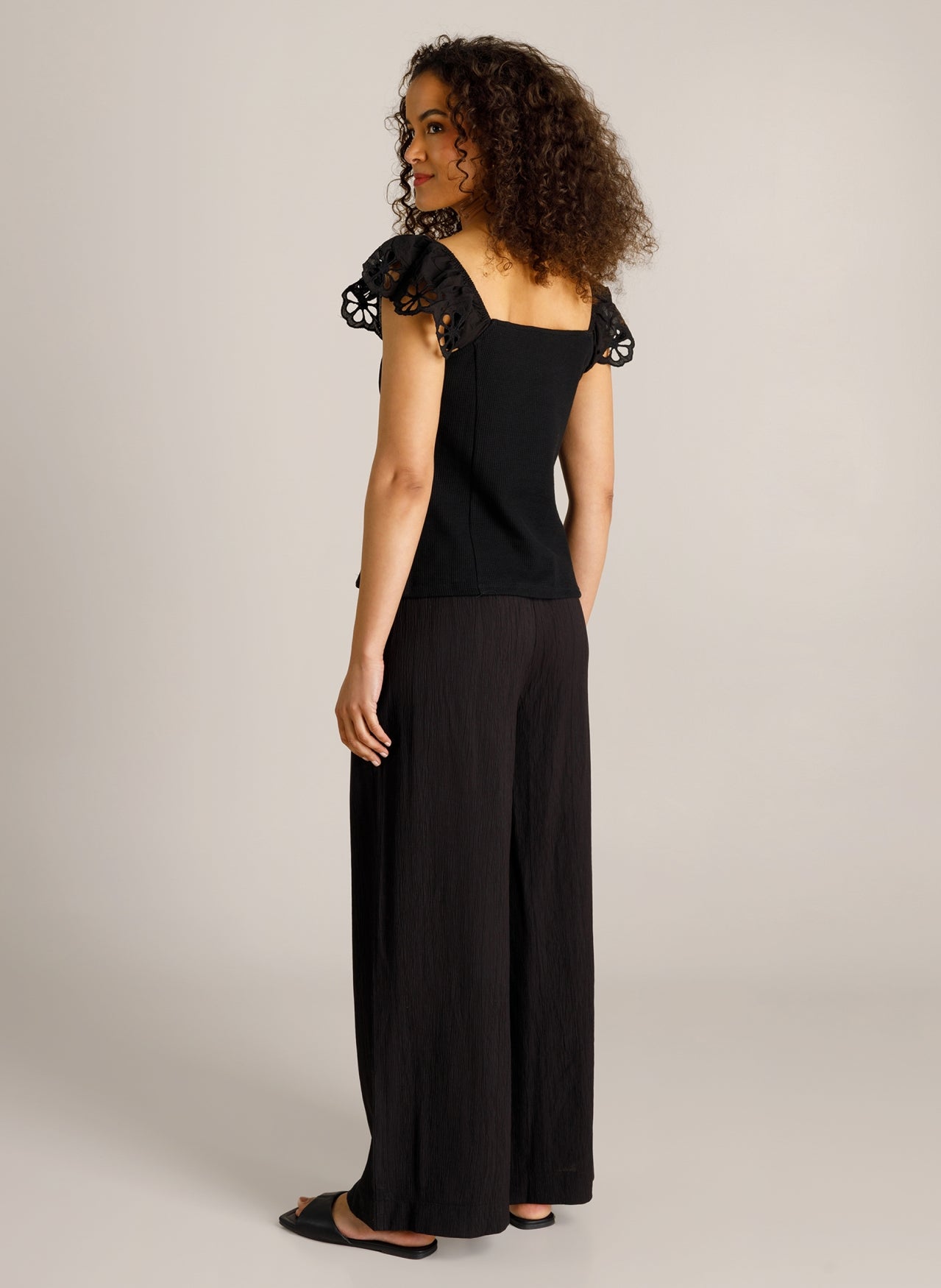 Carly | Black