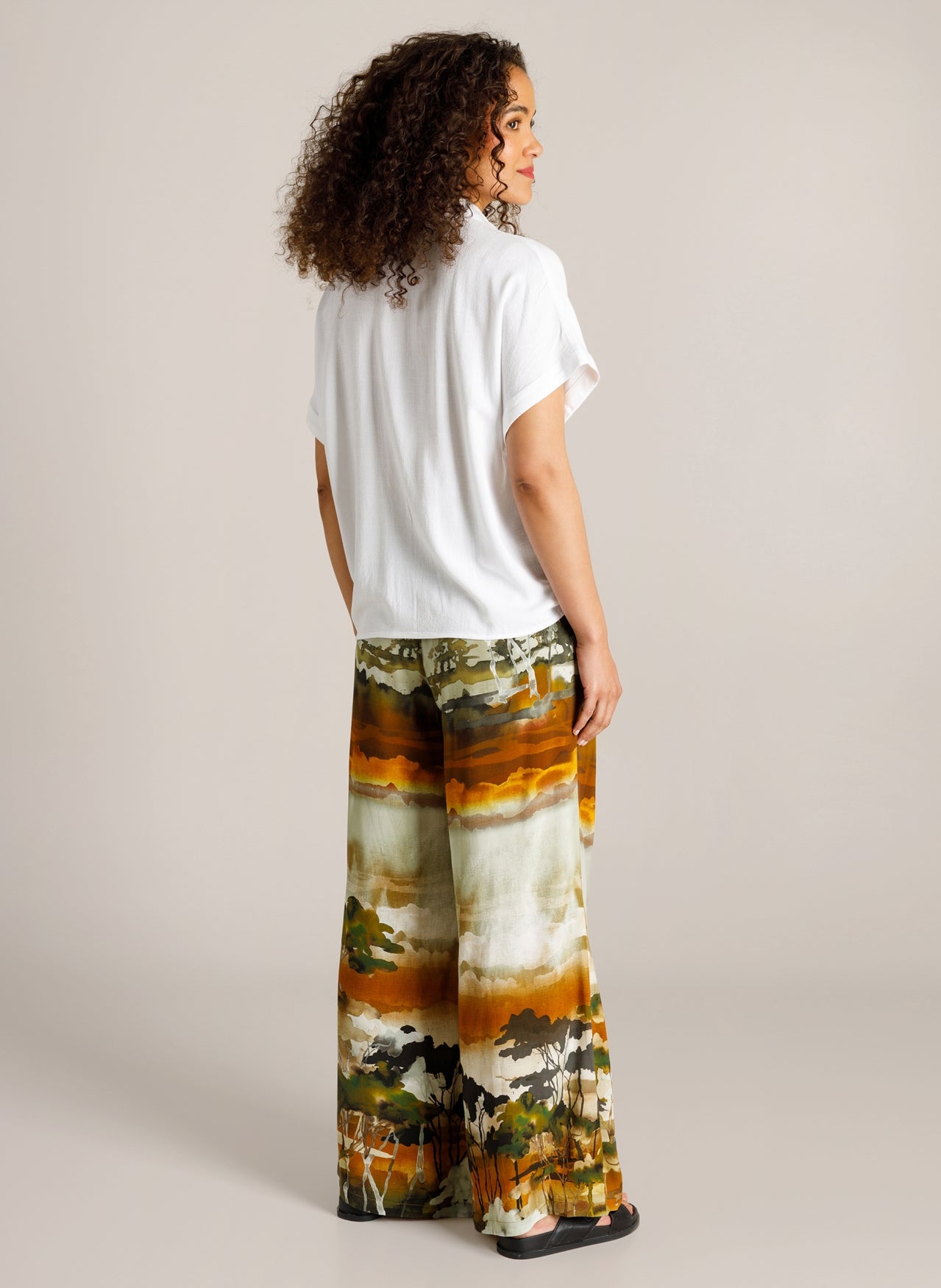 Cira | White