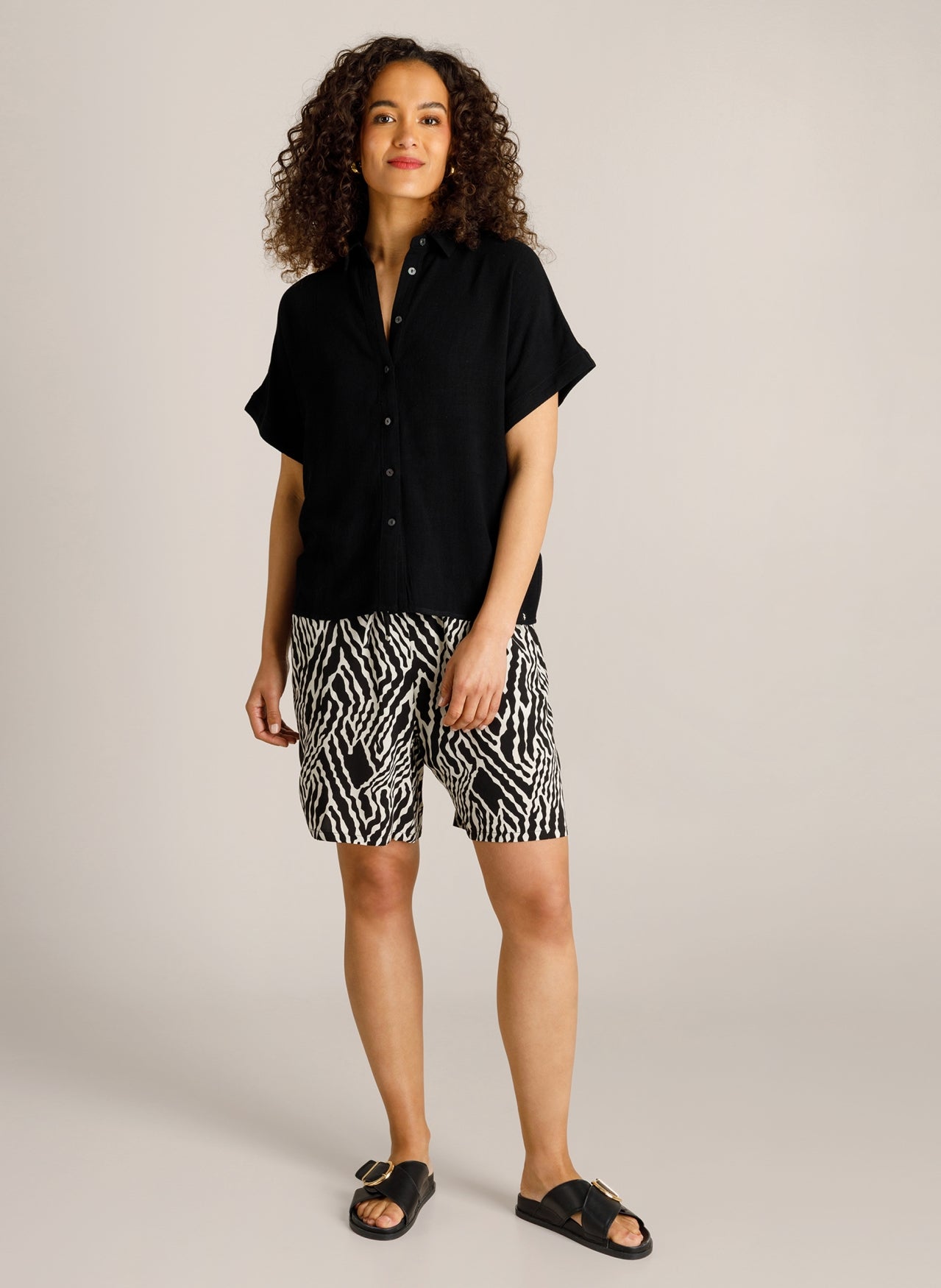 Cira | Black