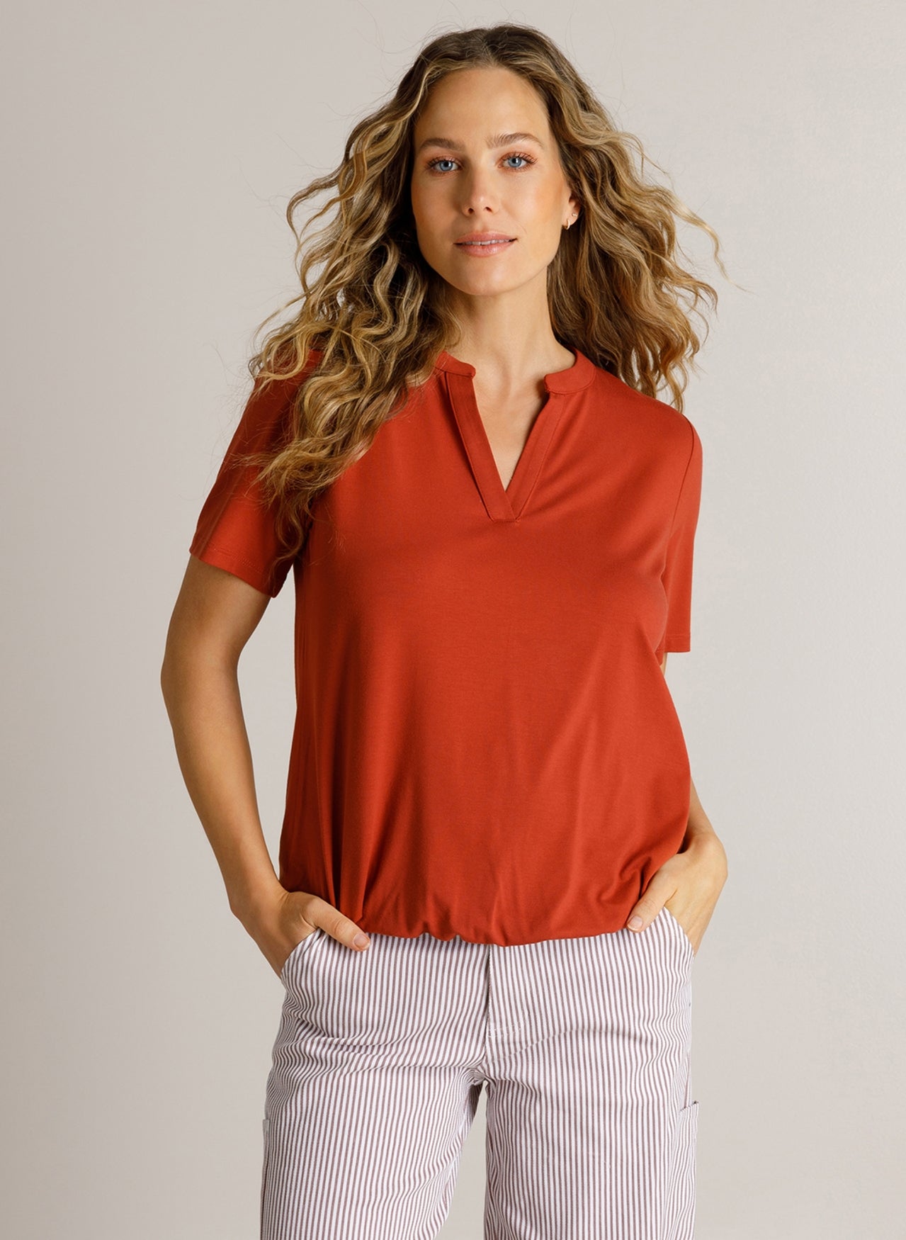 Djenna | Barn Red