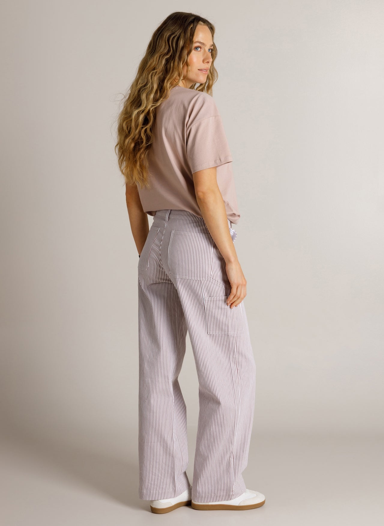 Dila | Barn Red/Multi color