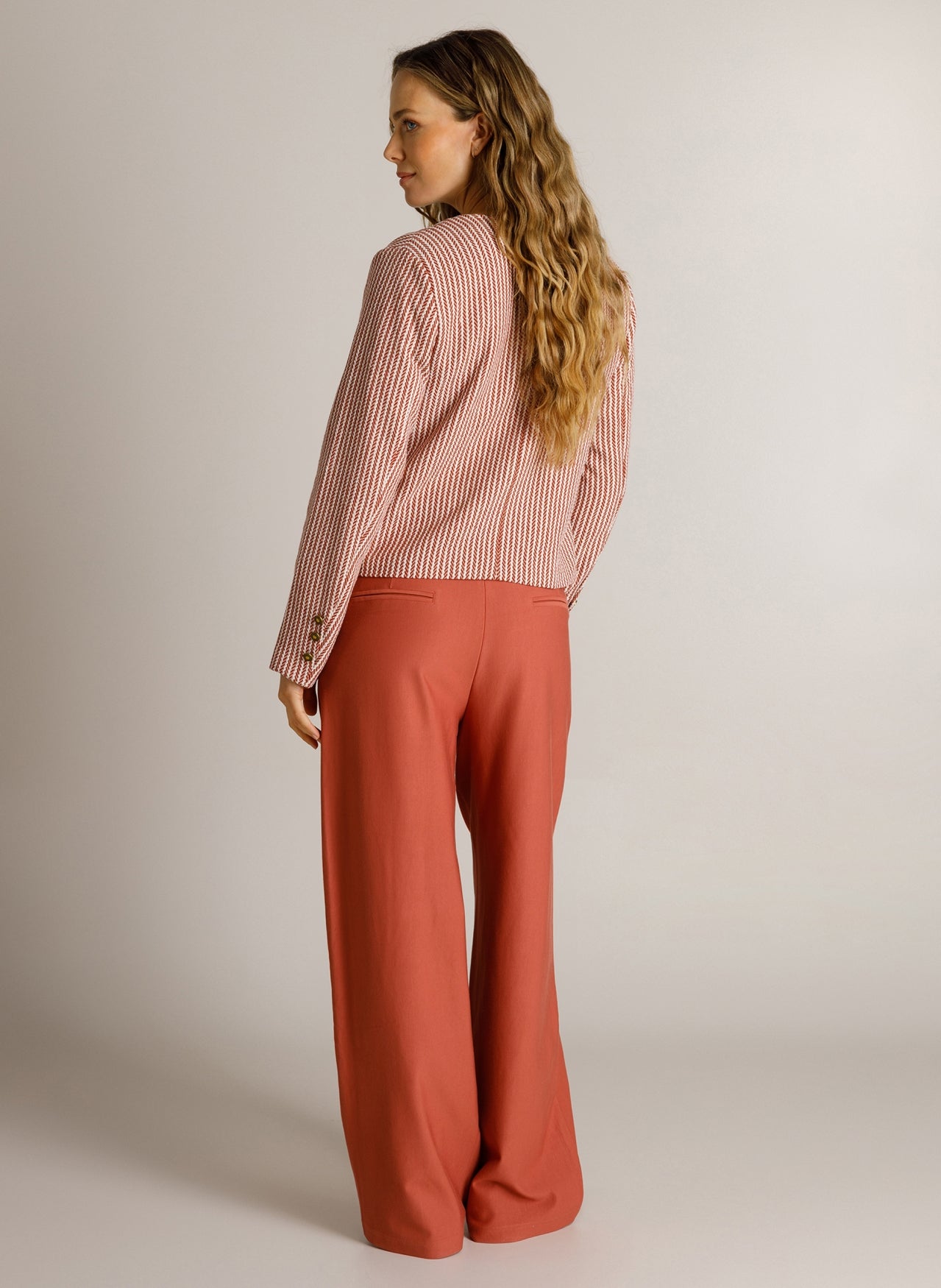 Debby | Barn Red/Multi color