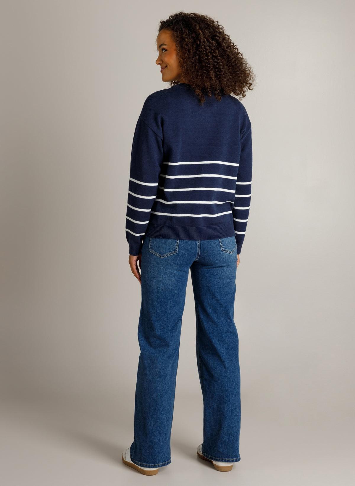 Holly | Dark Blue/Off white