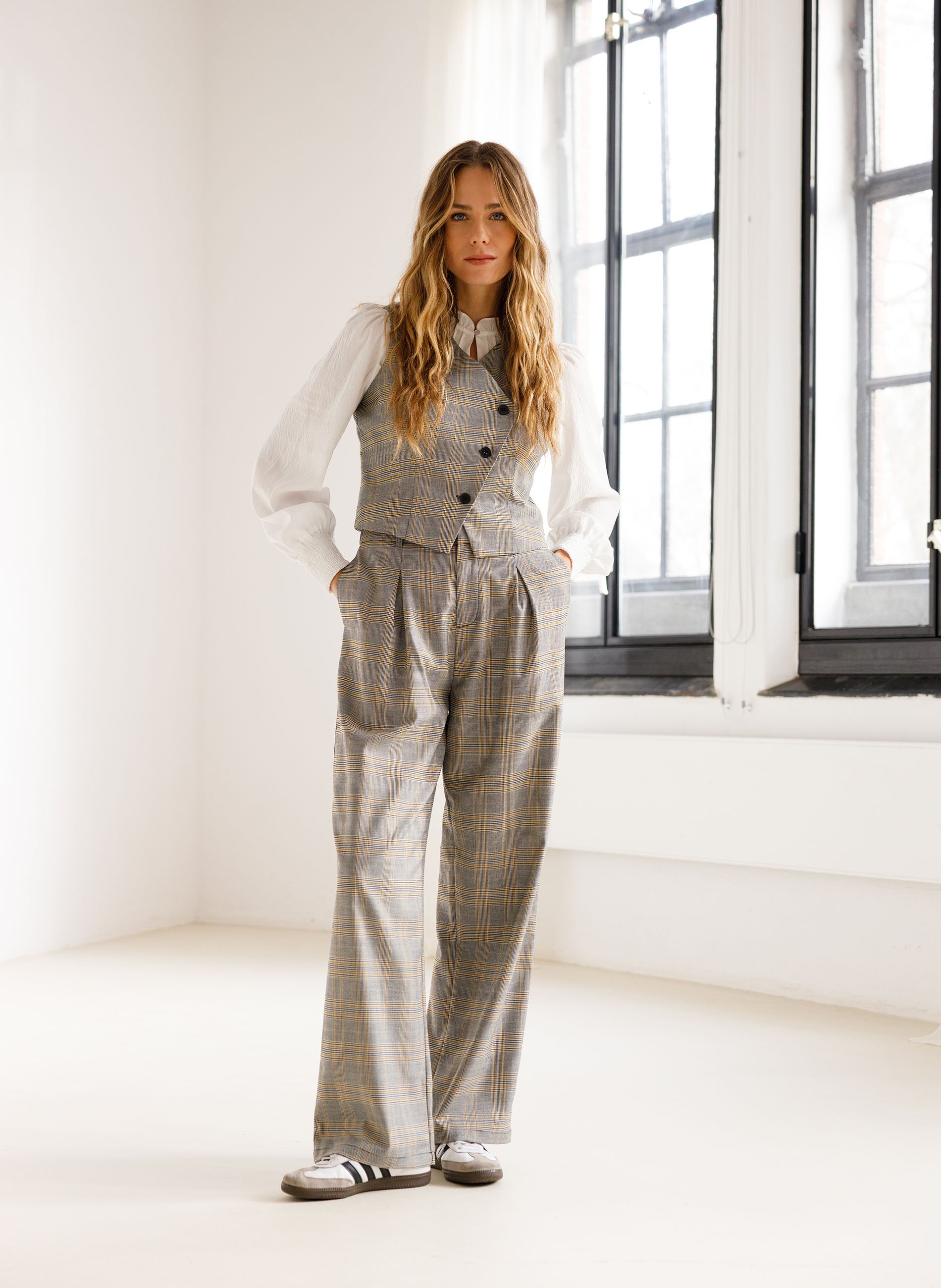 Helen | Off White/Multi-C