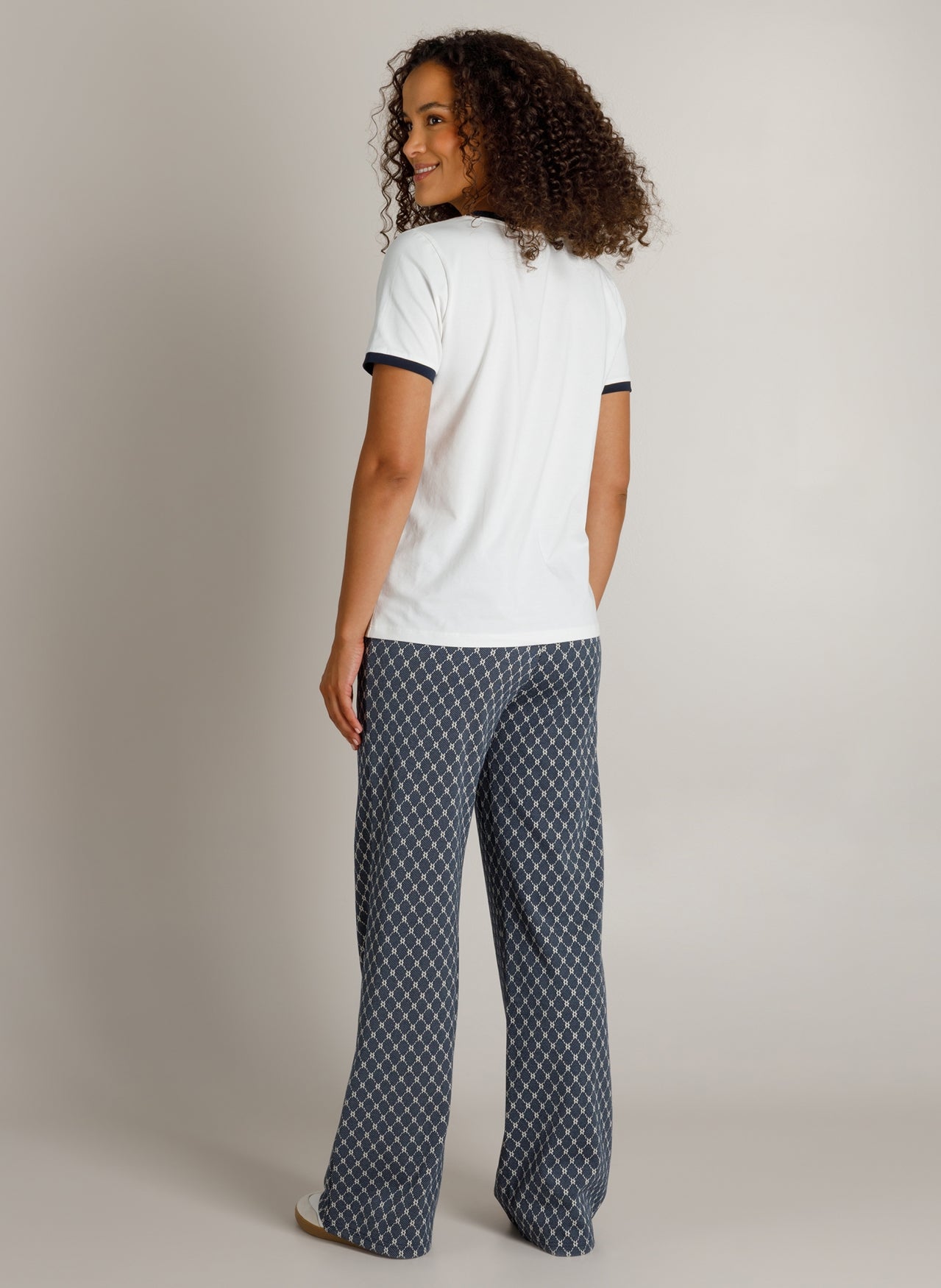 Haylen | Off white/Dark Blu