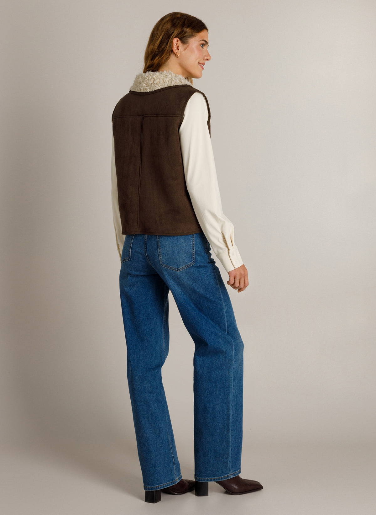 Kaat | Chocolate Brown