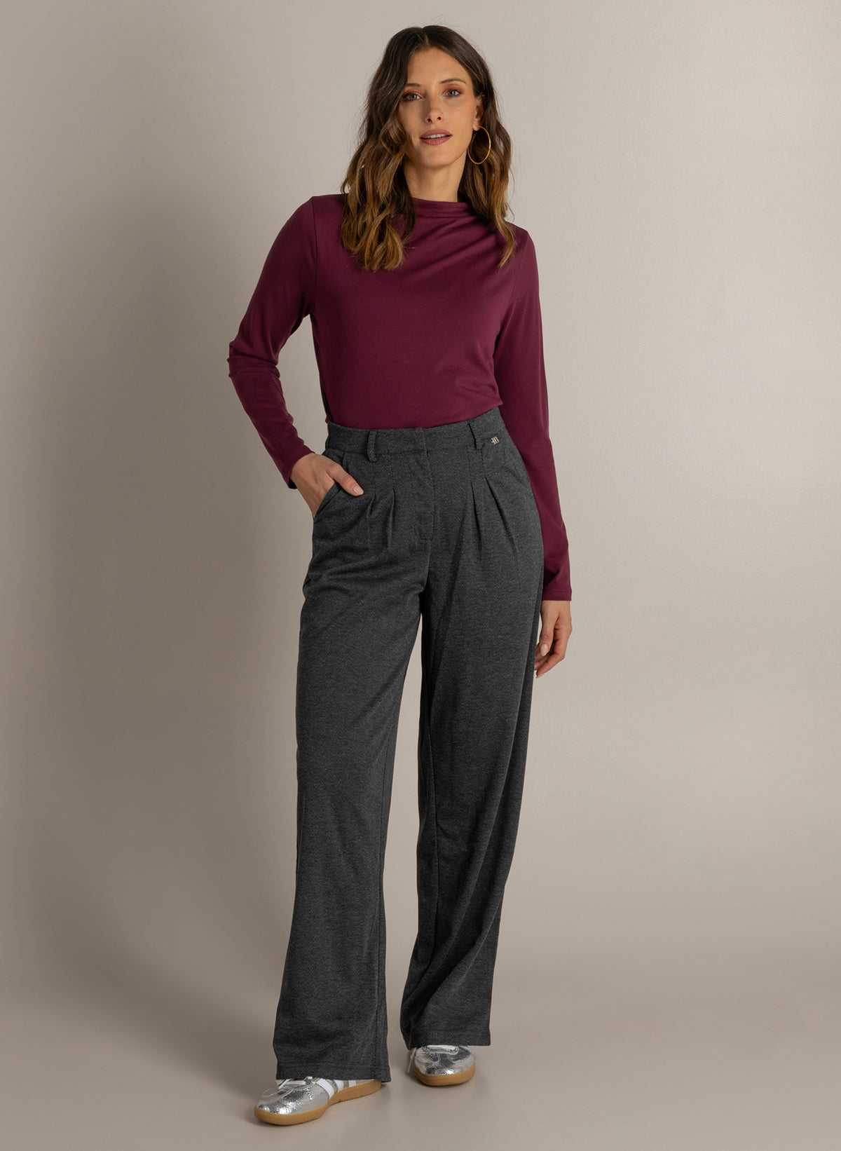 IBMilika | Dark Grey