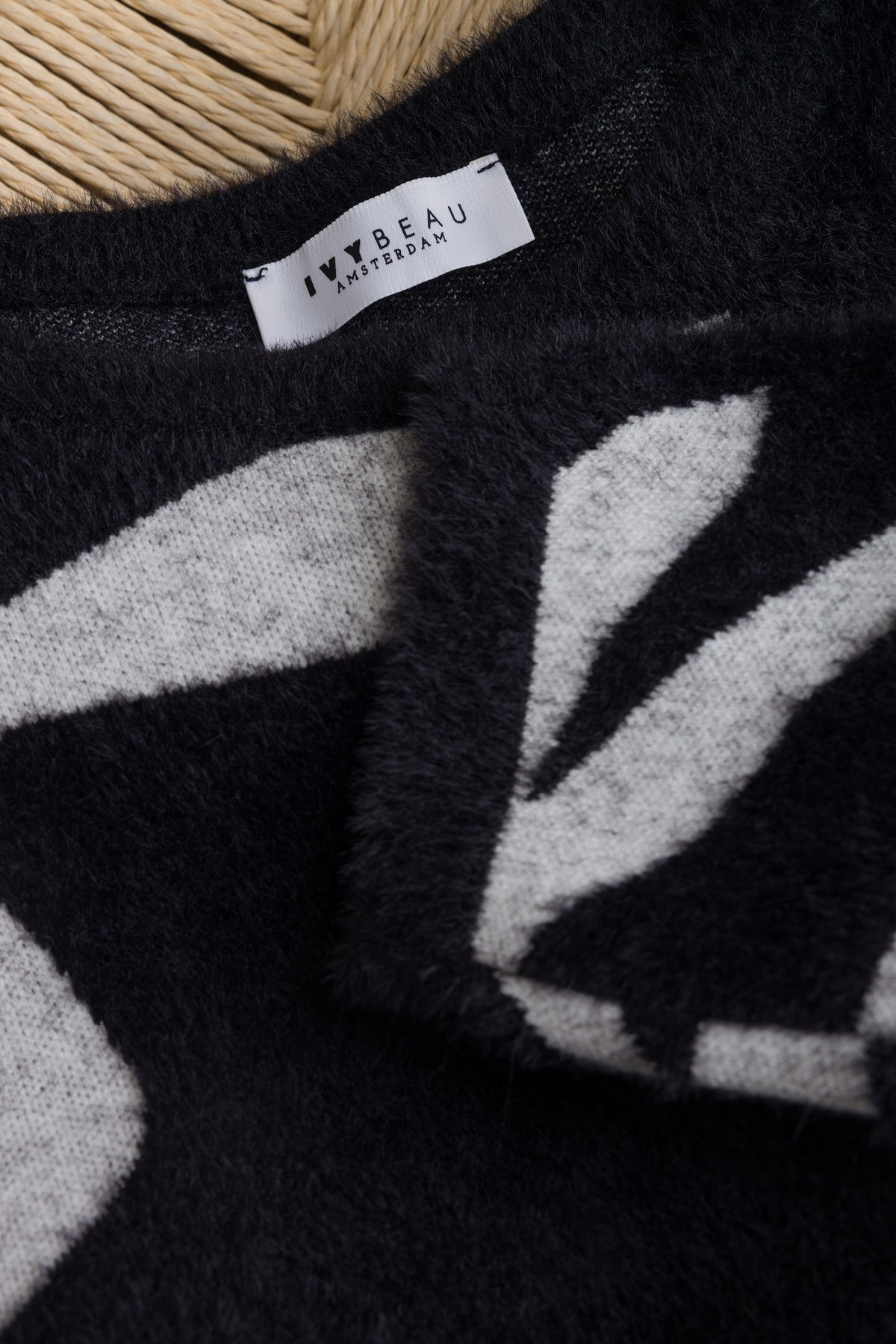 IBMarlou | Black/Multi-Colour