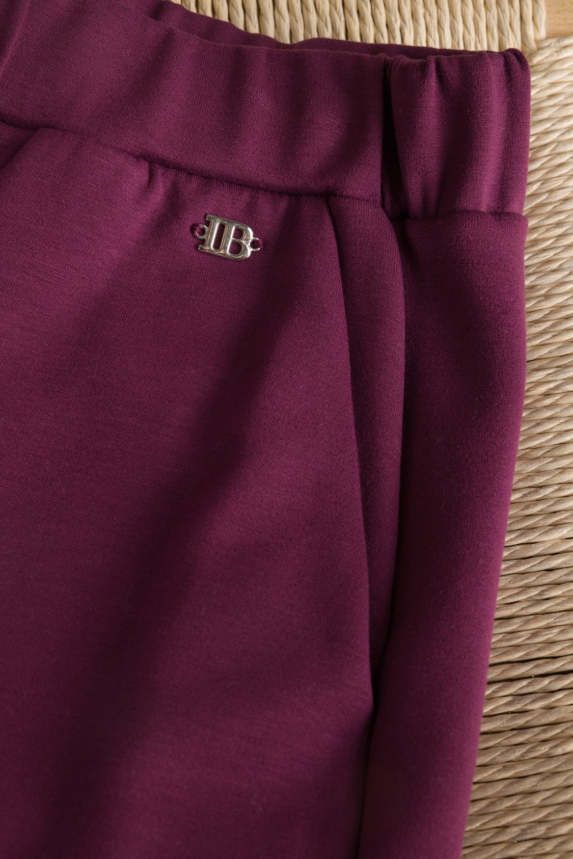 IBMarianne | Dark Wine Red