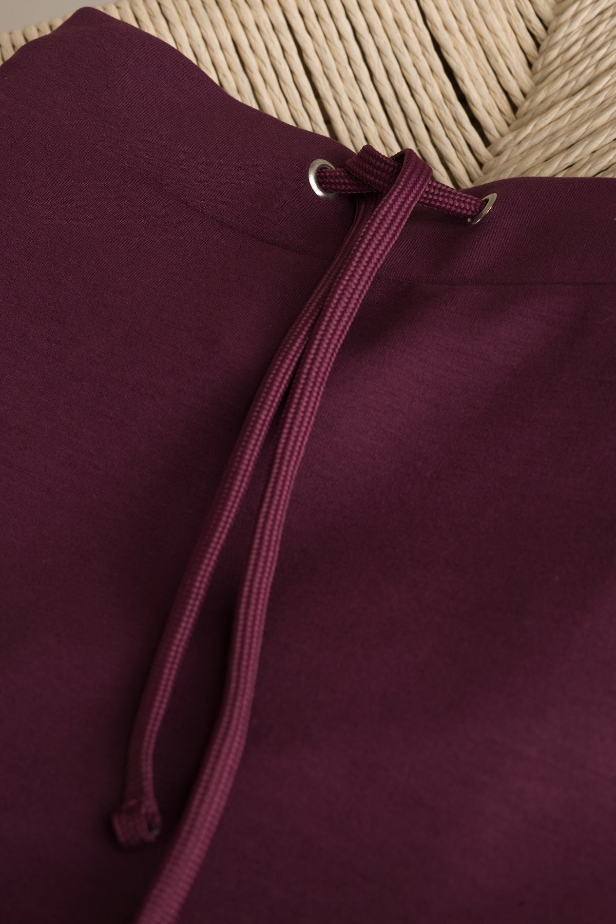 IBMarilief | Dark Wine Red