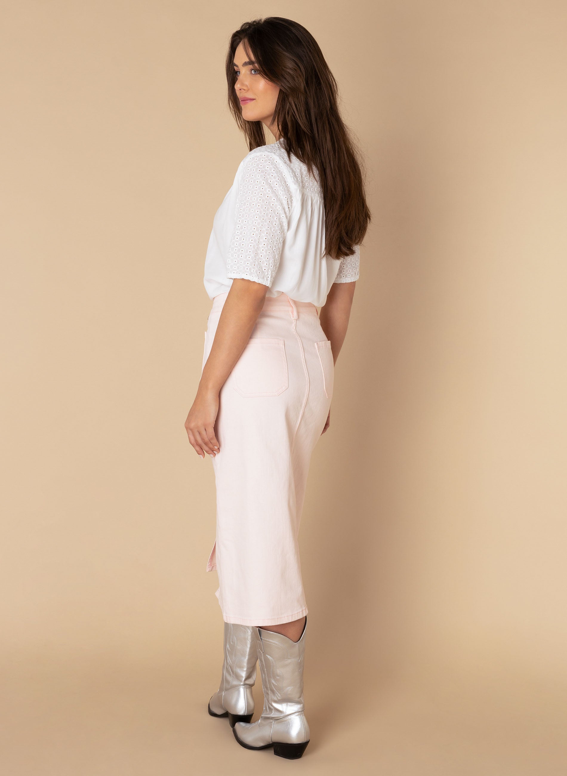 Neela | Bonbon