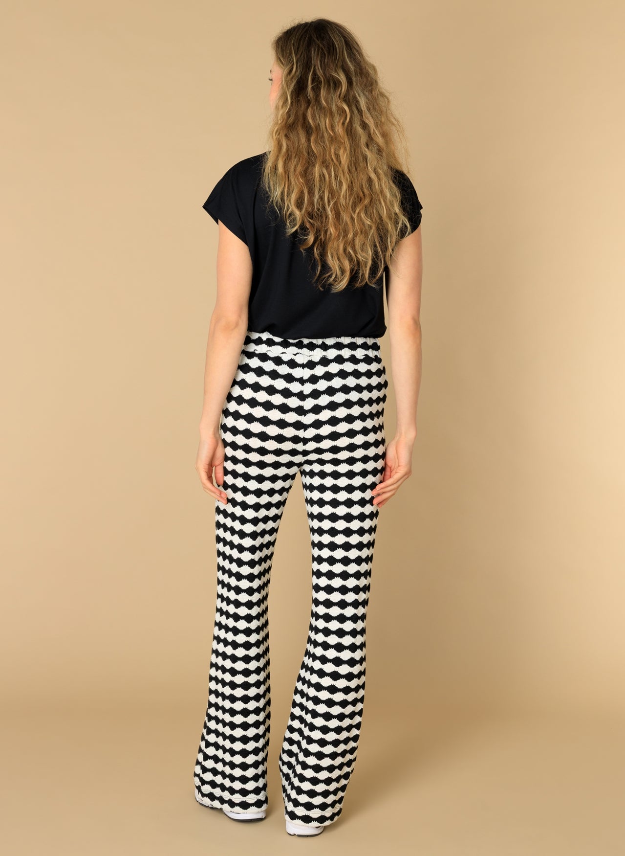 Emilia | Black/Multi-Colour