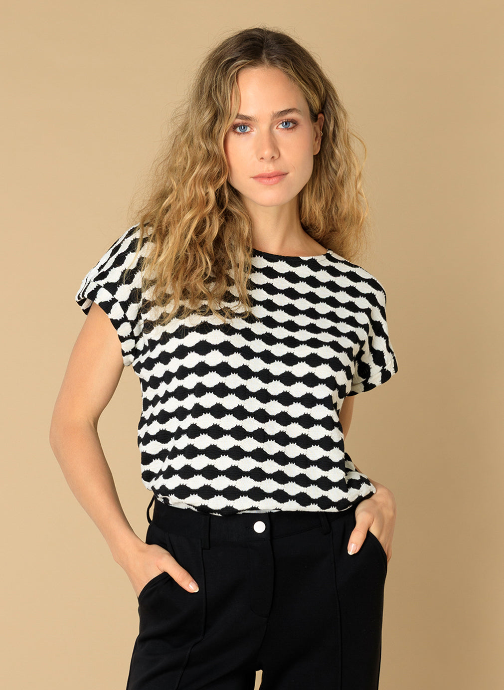 Esmee | Black/Multi-Colour