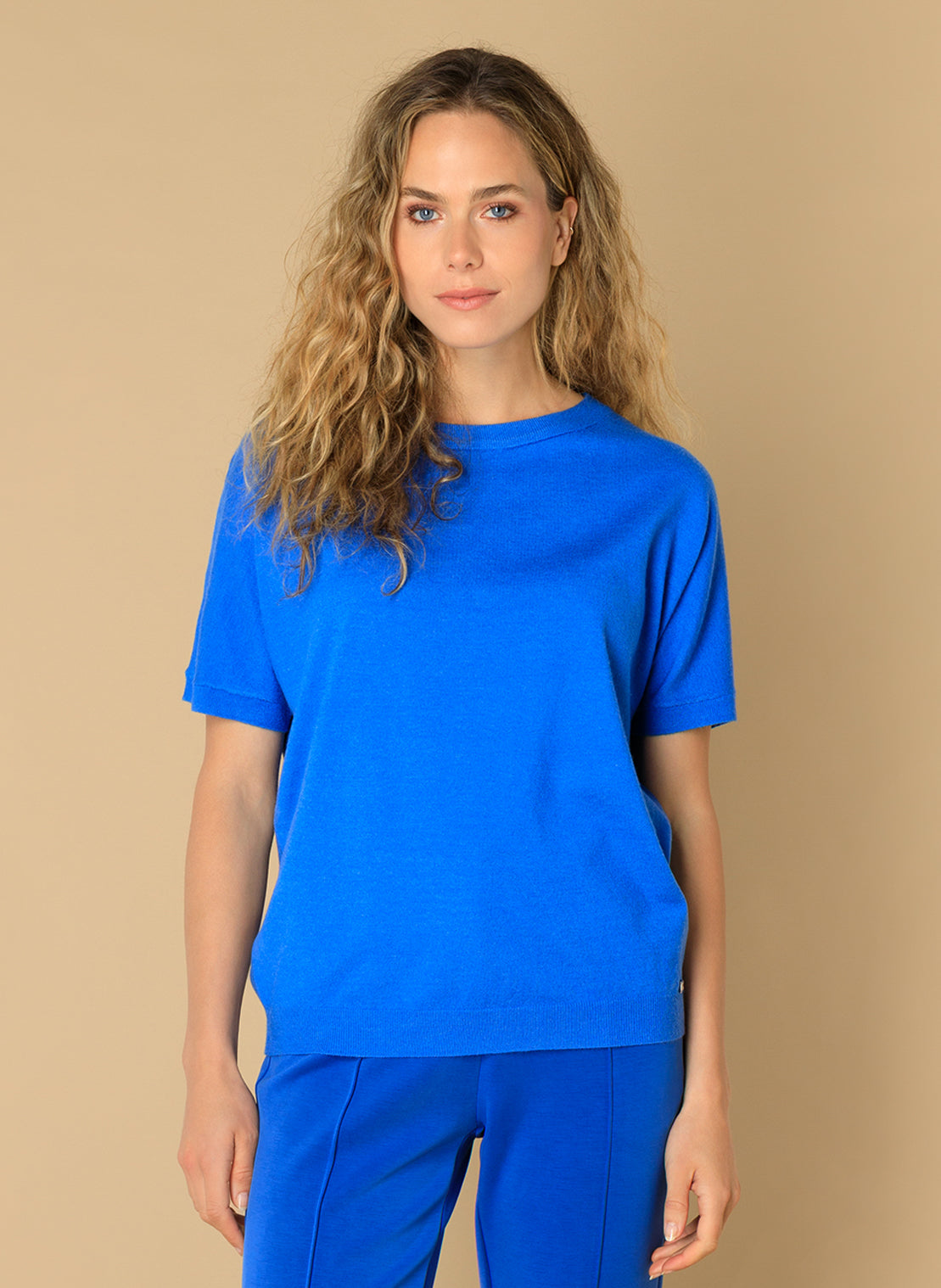 Eliz | Brilliant Blue