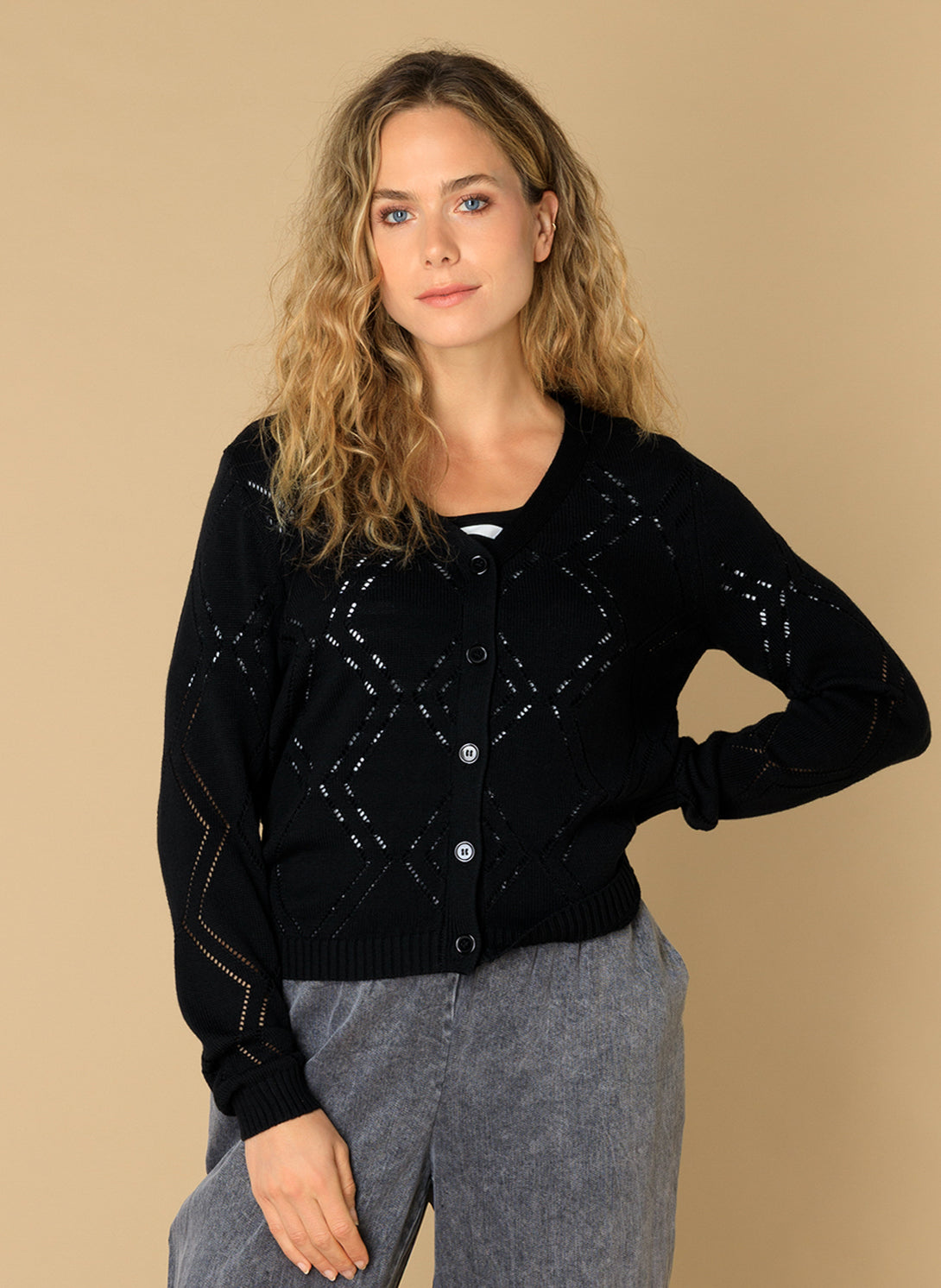 Eileen | Black