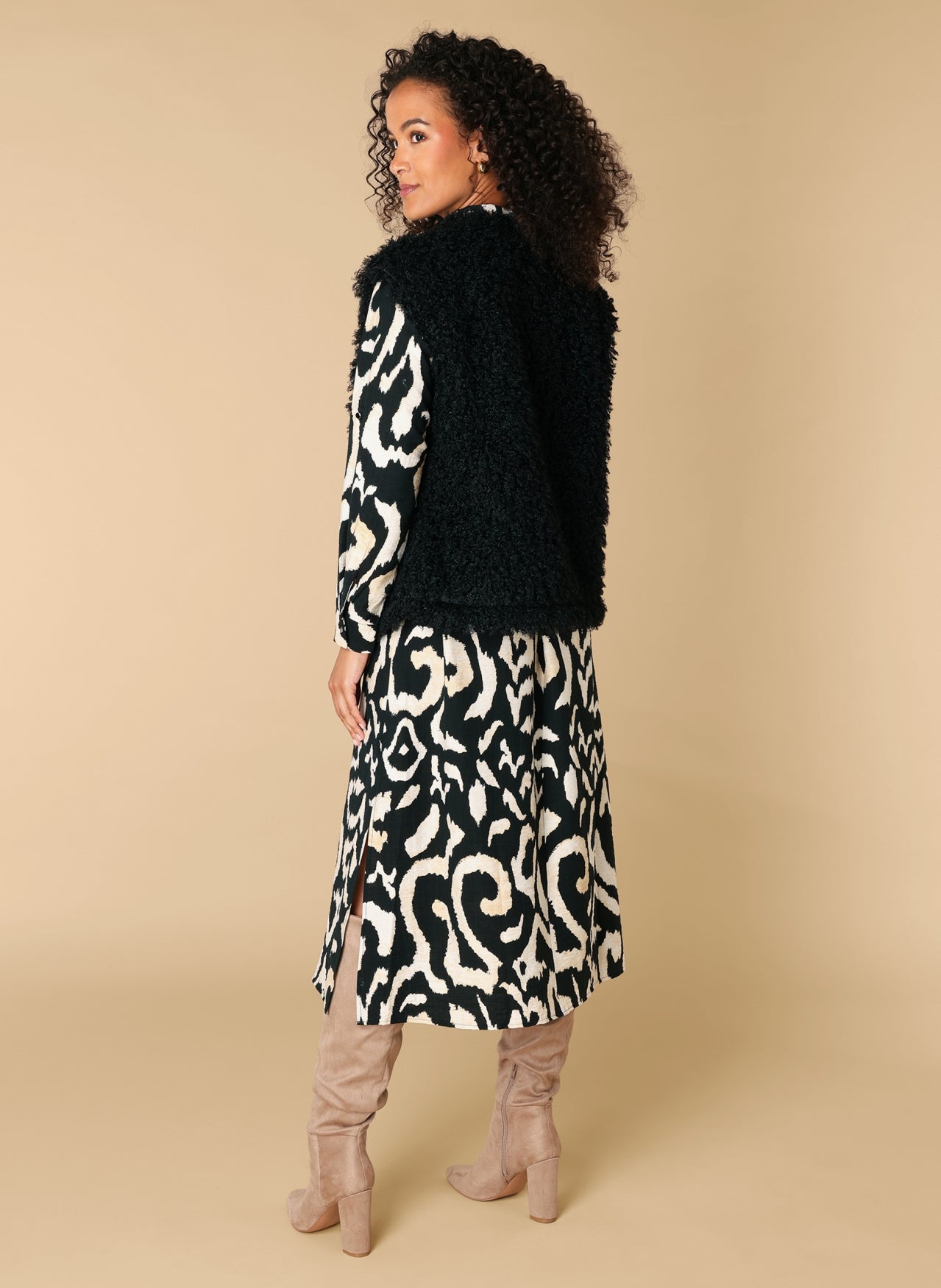 Runa | Black