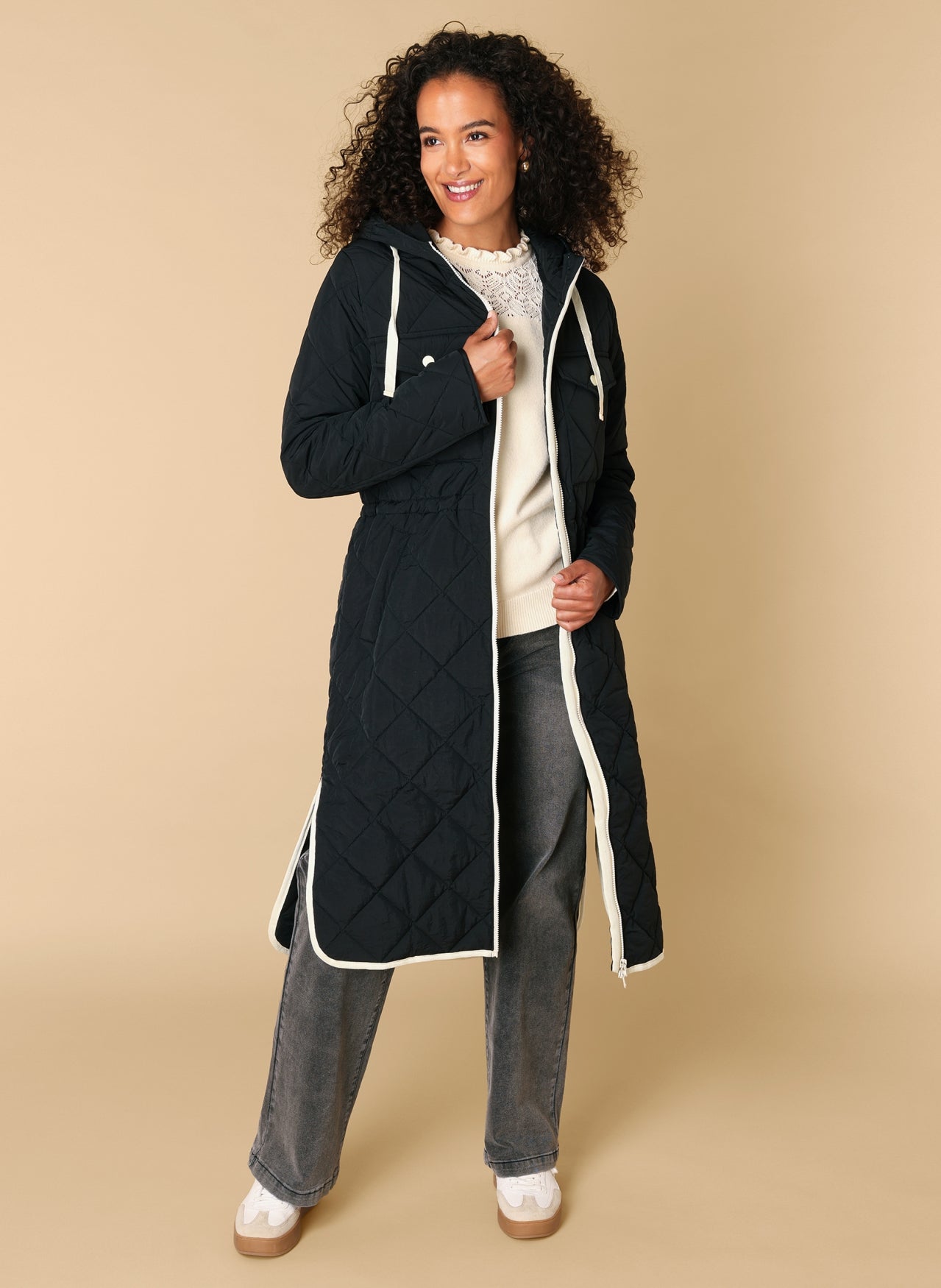 Roya | Black/Cream
