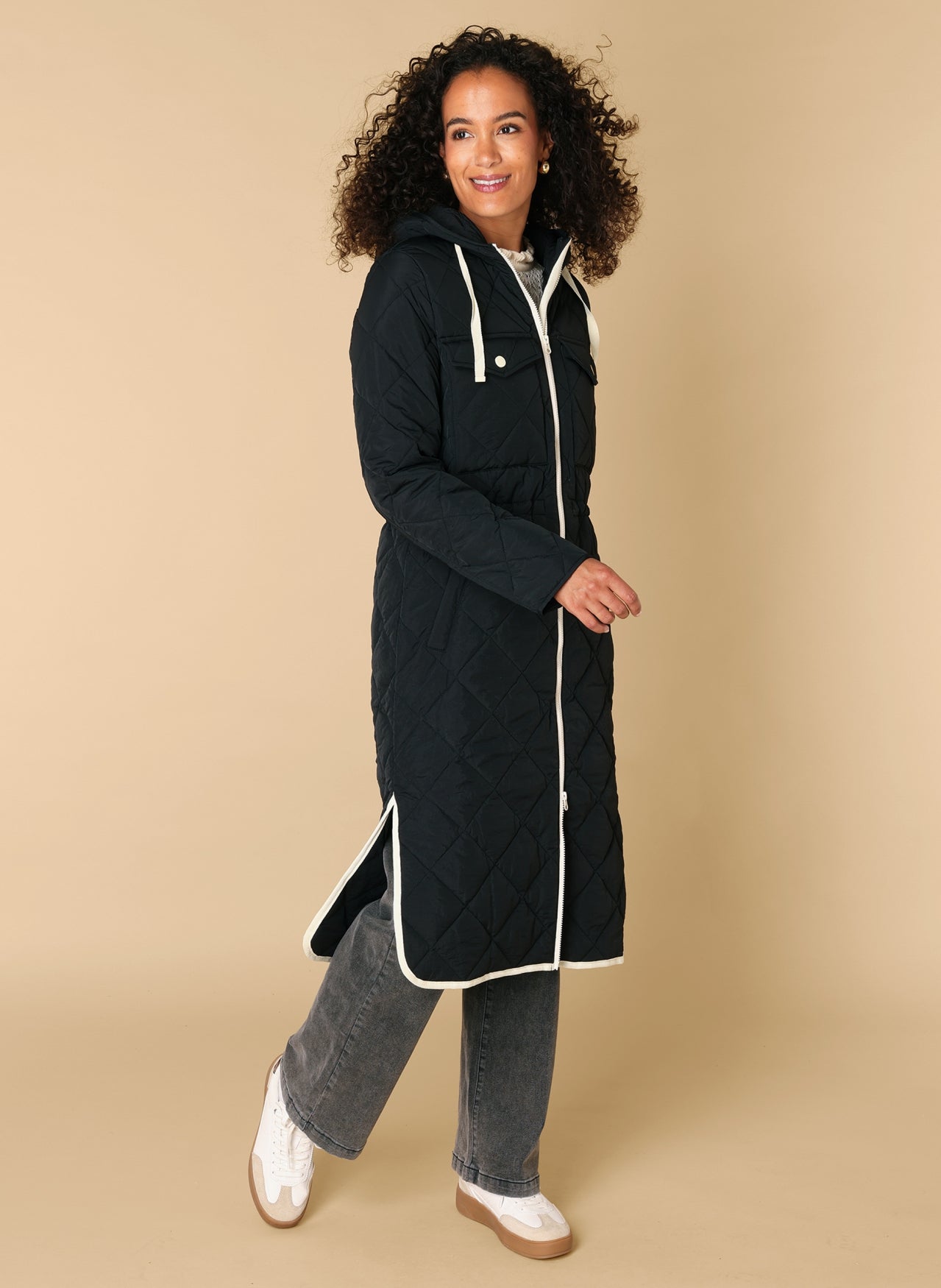 Roya | Black/Cream