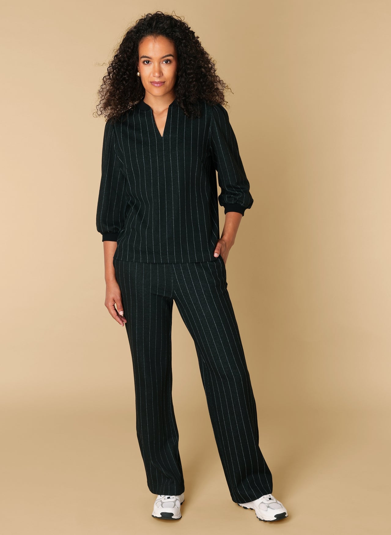 Rihana | Black/Multi-Colour