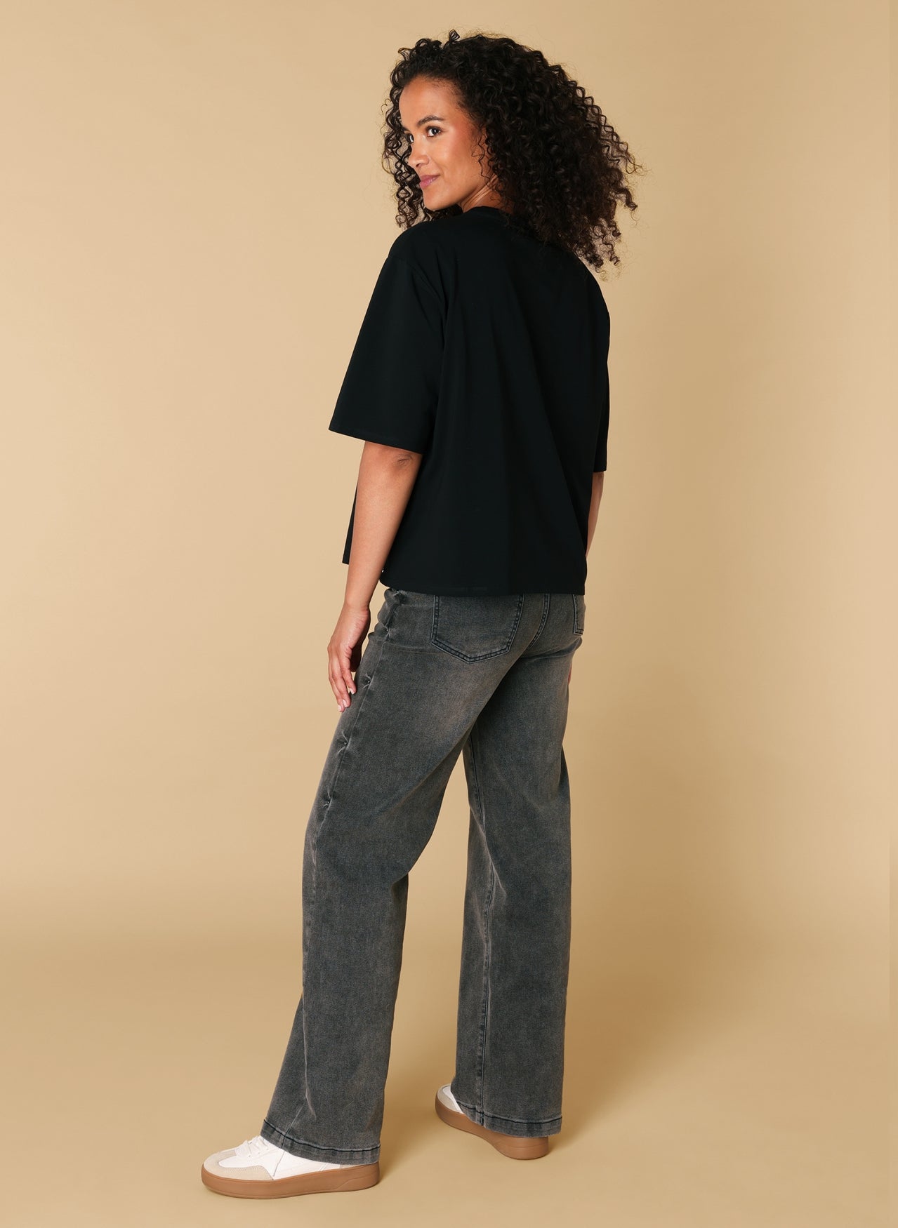 Reyna | Black