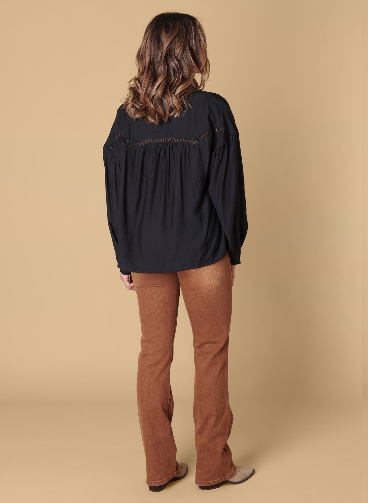 Soumia | Black