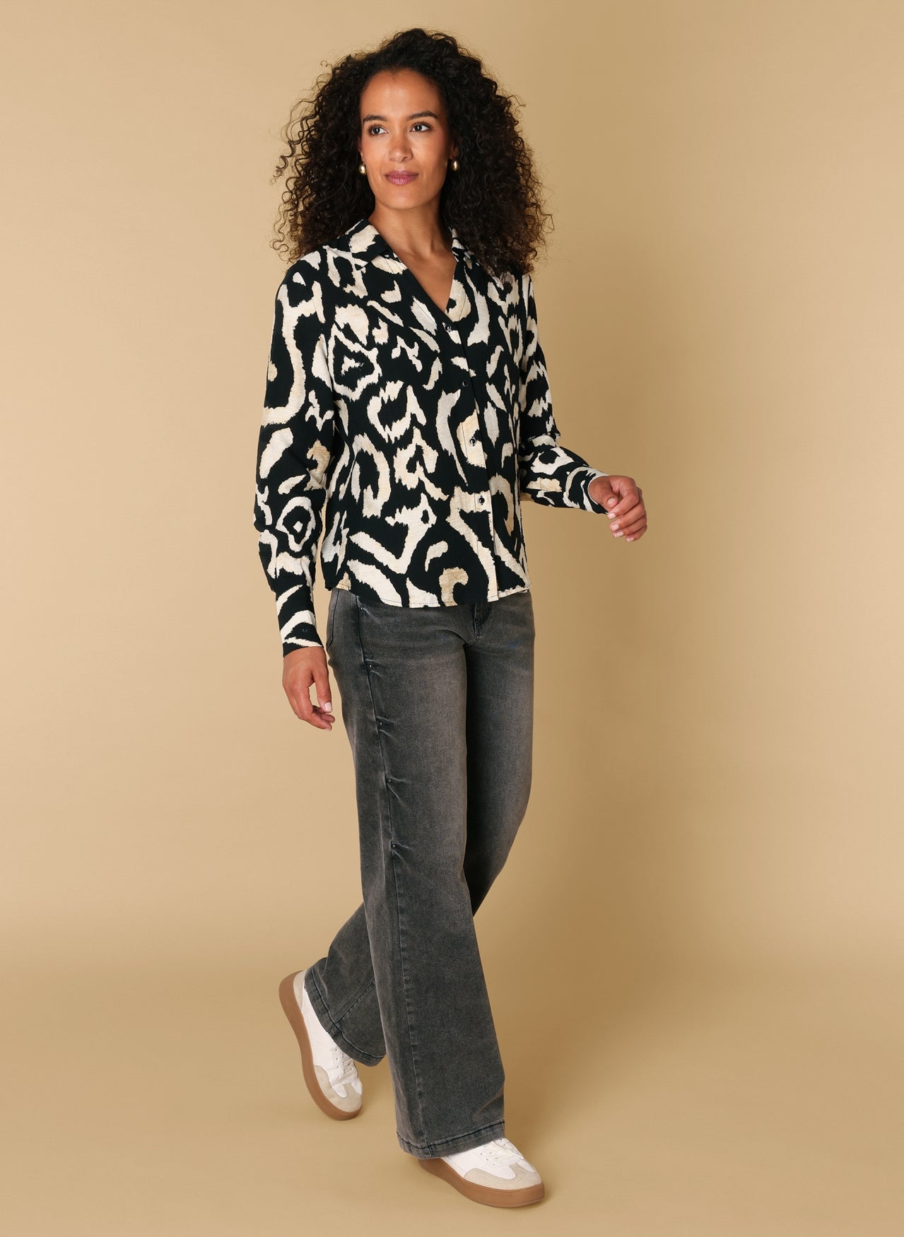 Riana | Black/Multi-Colour