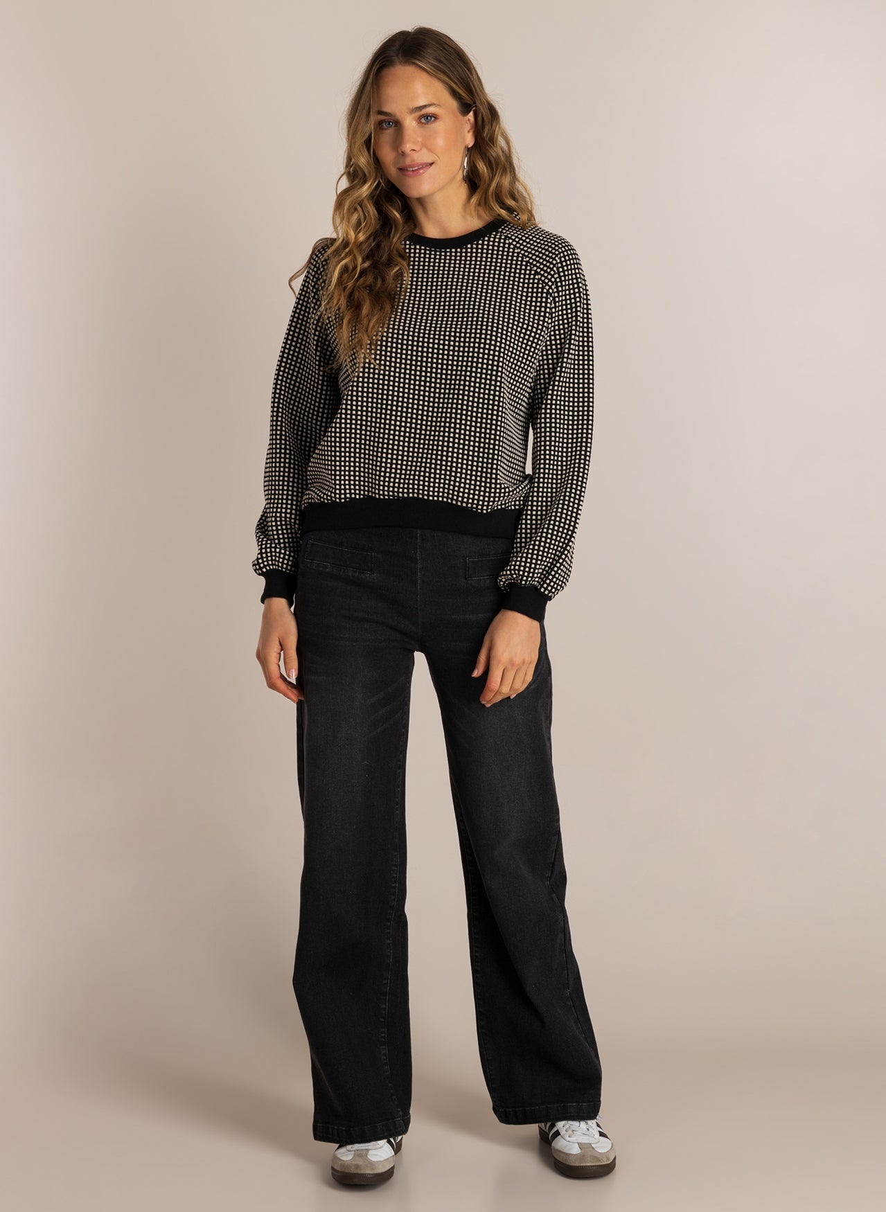 Sabien | Black/Off White